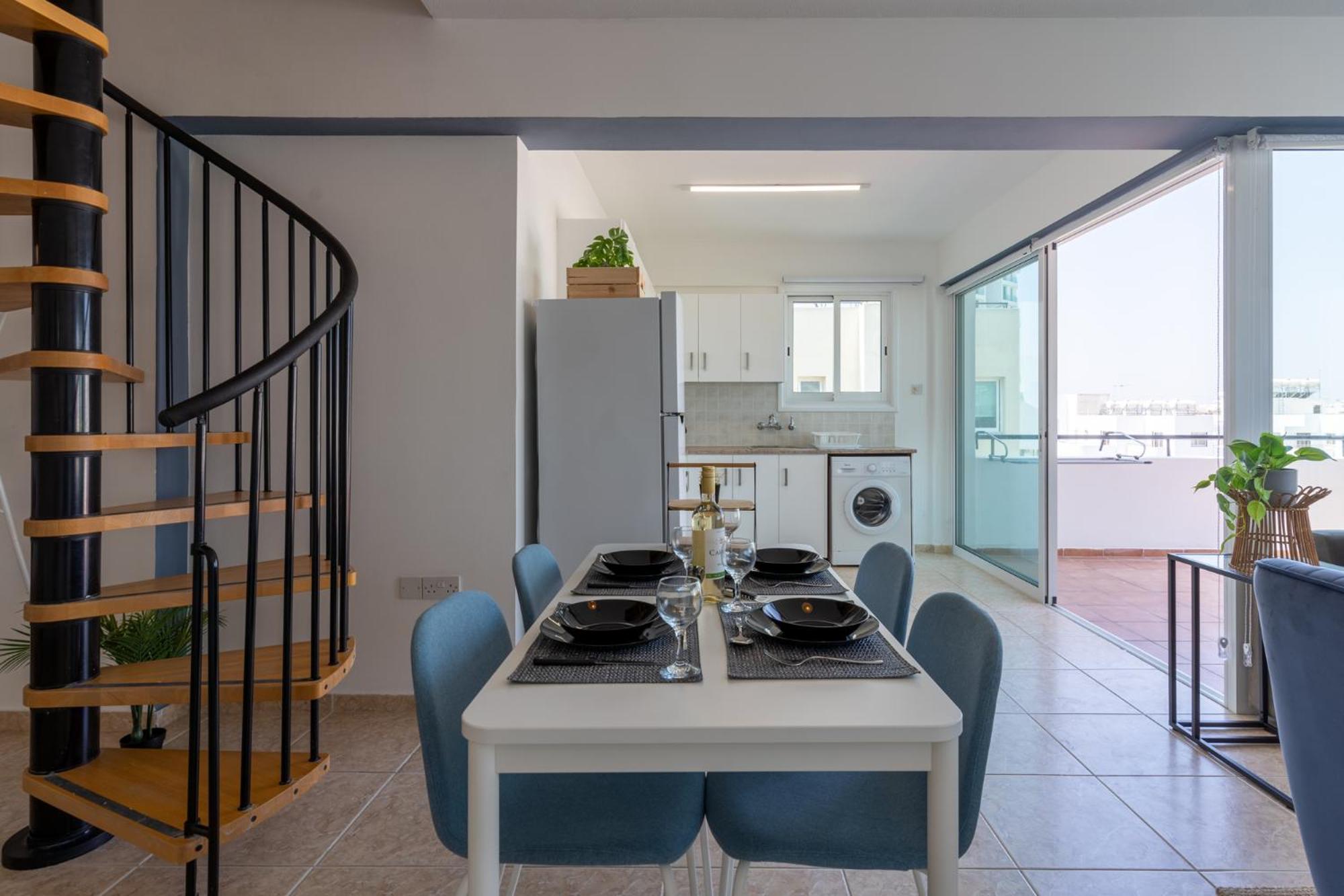 Apartment Chloris 3- Bedroom W/pool In