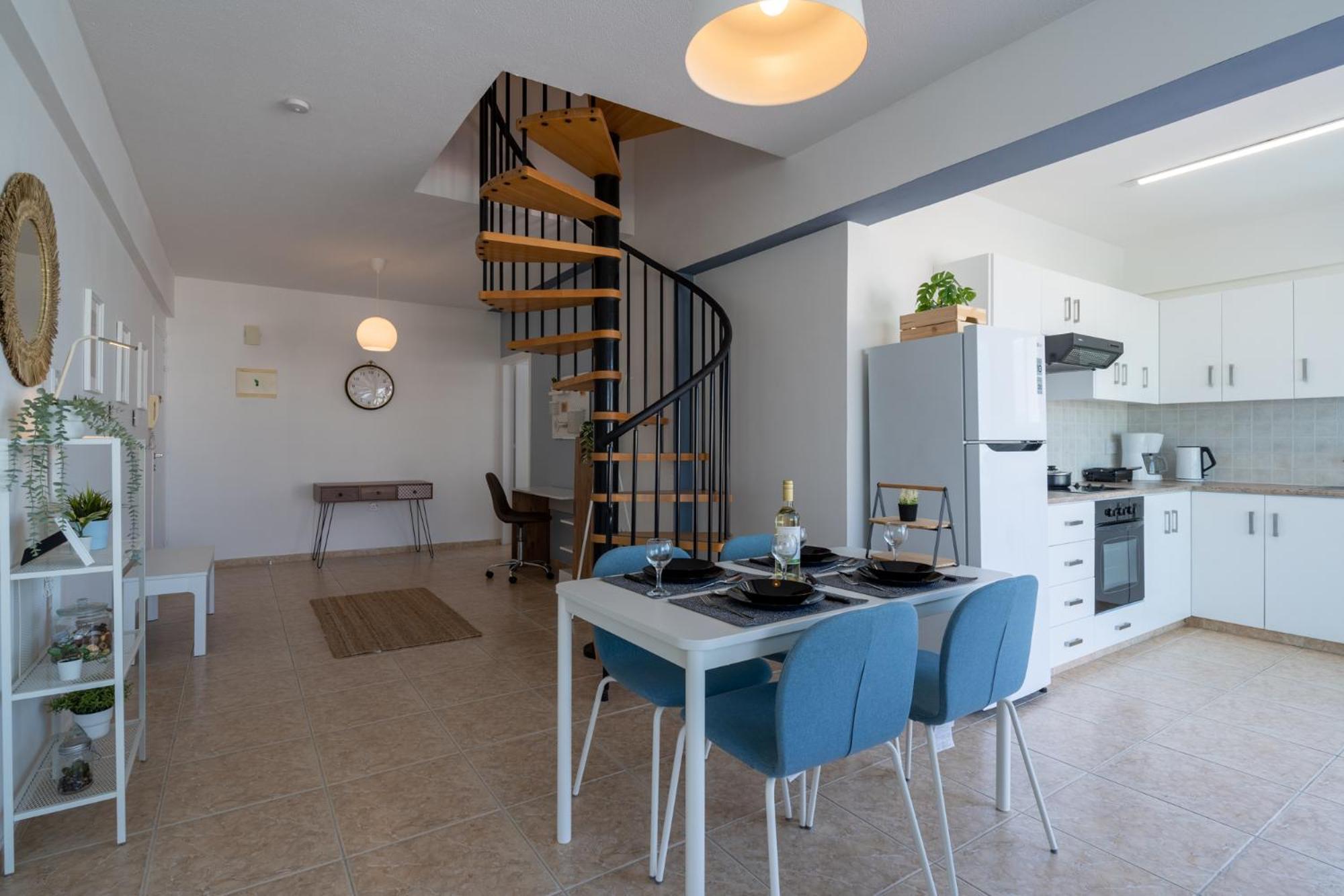 Apartment Chloris 3- Bedroom W/pool In *