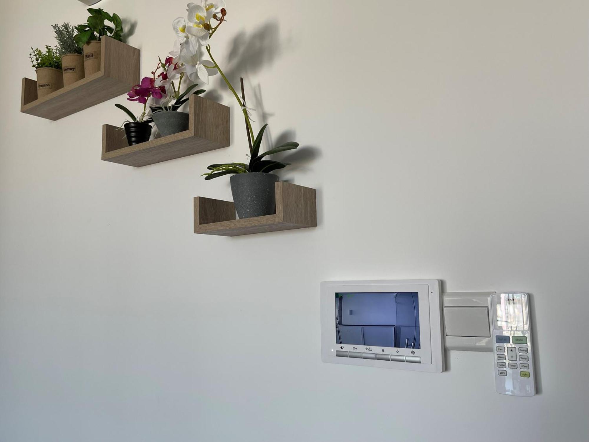 Unforgettable Experience In A Modern Apartment!