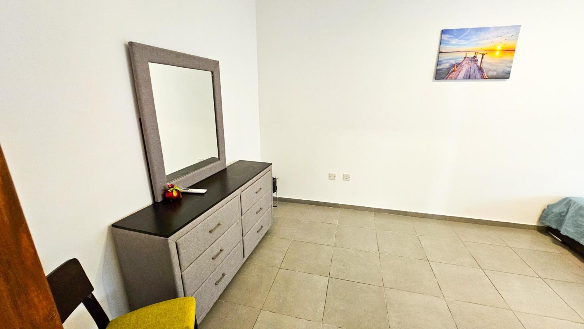 Apartment Sunshine City Apartment, 150m From Chabad Lubavitch