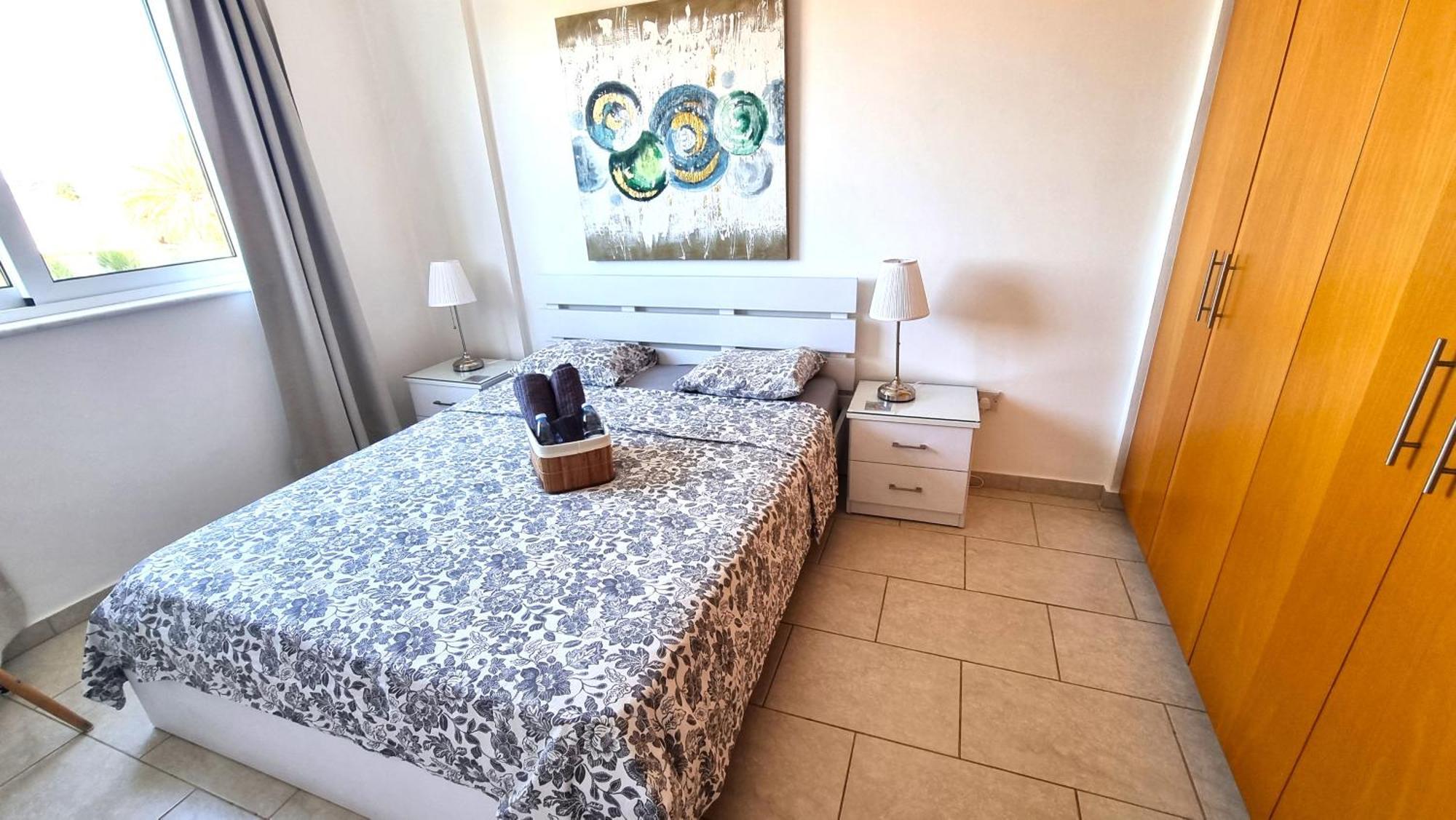 Haven: 7-minute Walk To The + Pool Apartamento Lárnaca