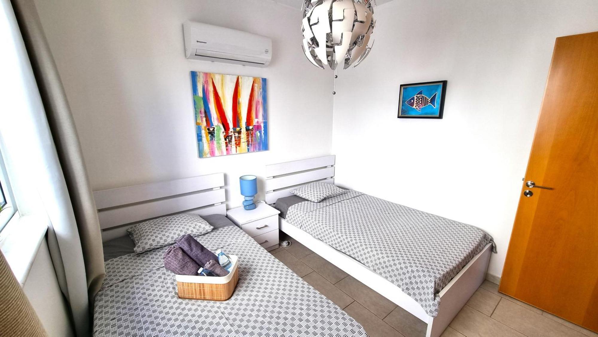 Apartamento Haven: 7-minute Walk To The + Pool Lárnaca