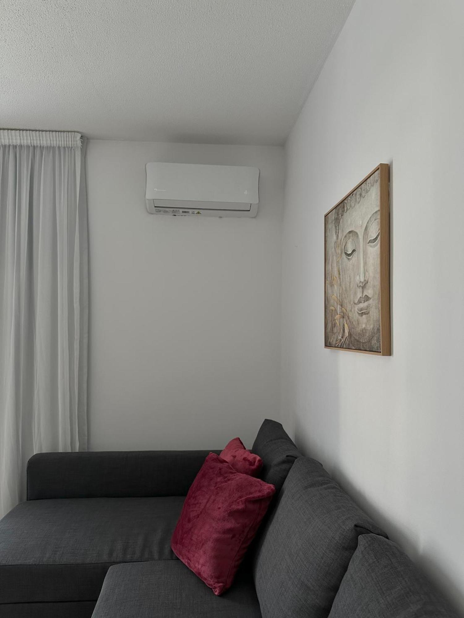 Fantastic 163 In Finikoudes Apartment *