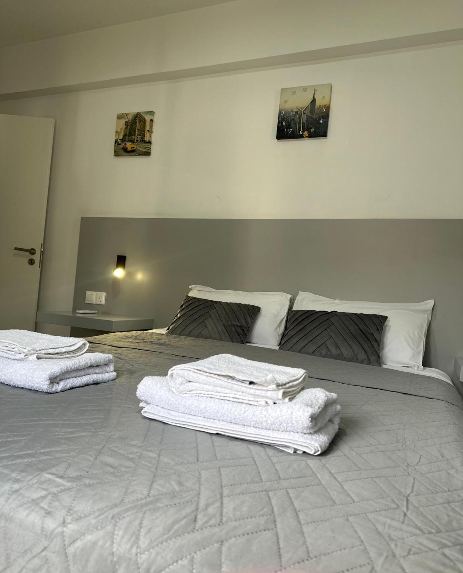 Fantastic 163 In Finikoudes Apartment Larnaka