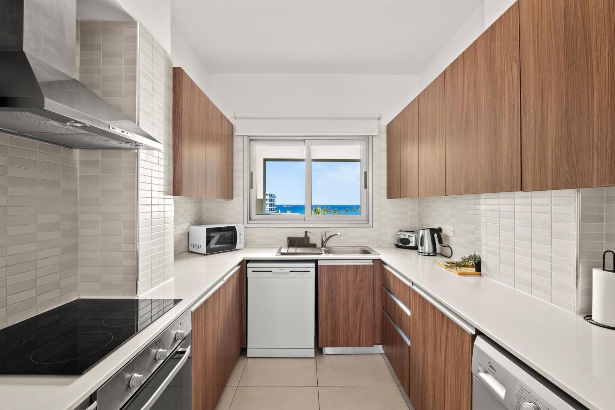Apartment Downtown 2 Bedroom Penthouse *