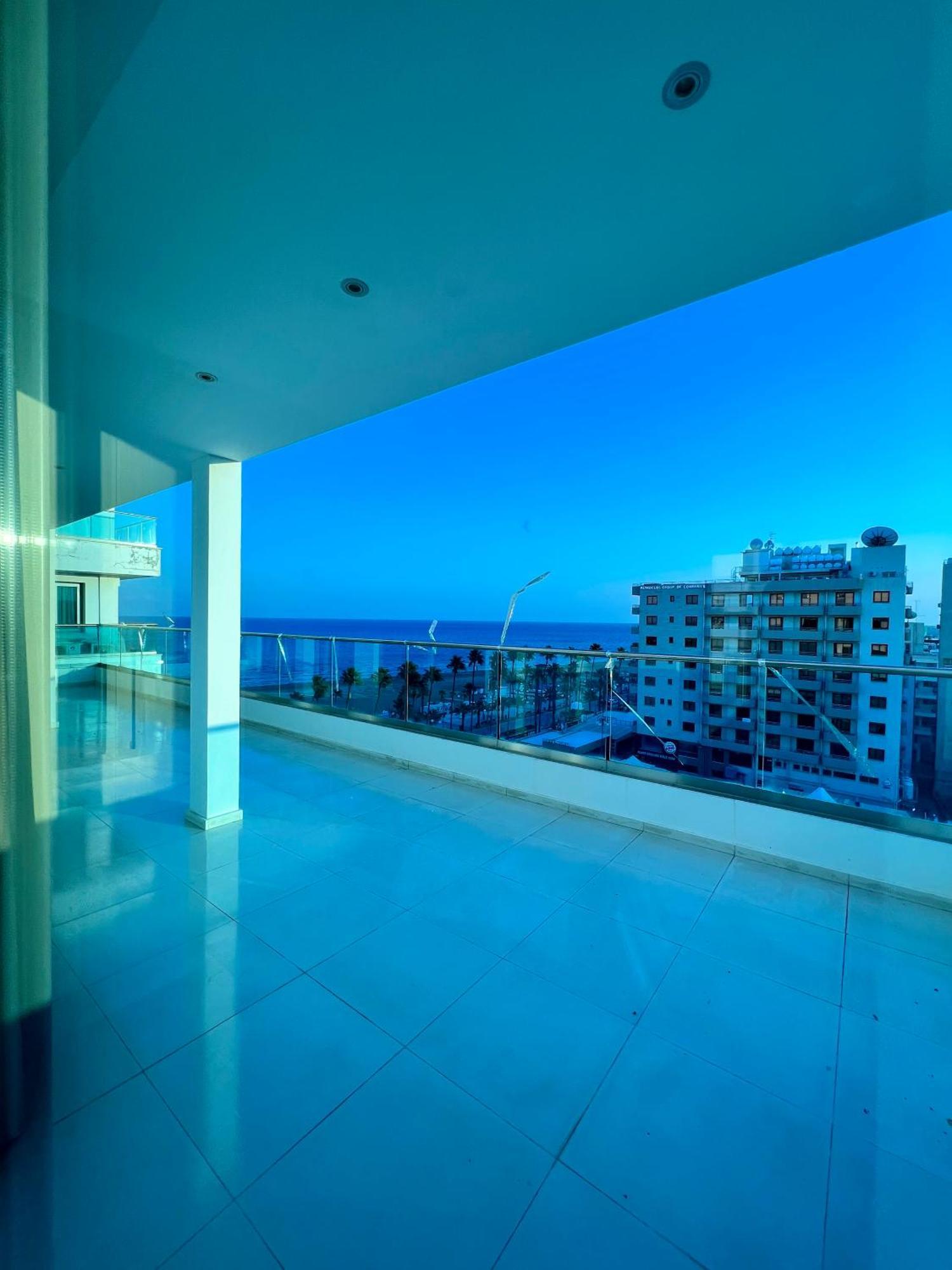 Aphrodite Plaza