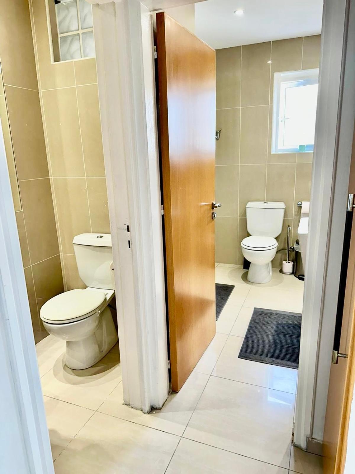 Apartment Superb Seaview Flat, Prime Area