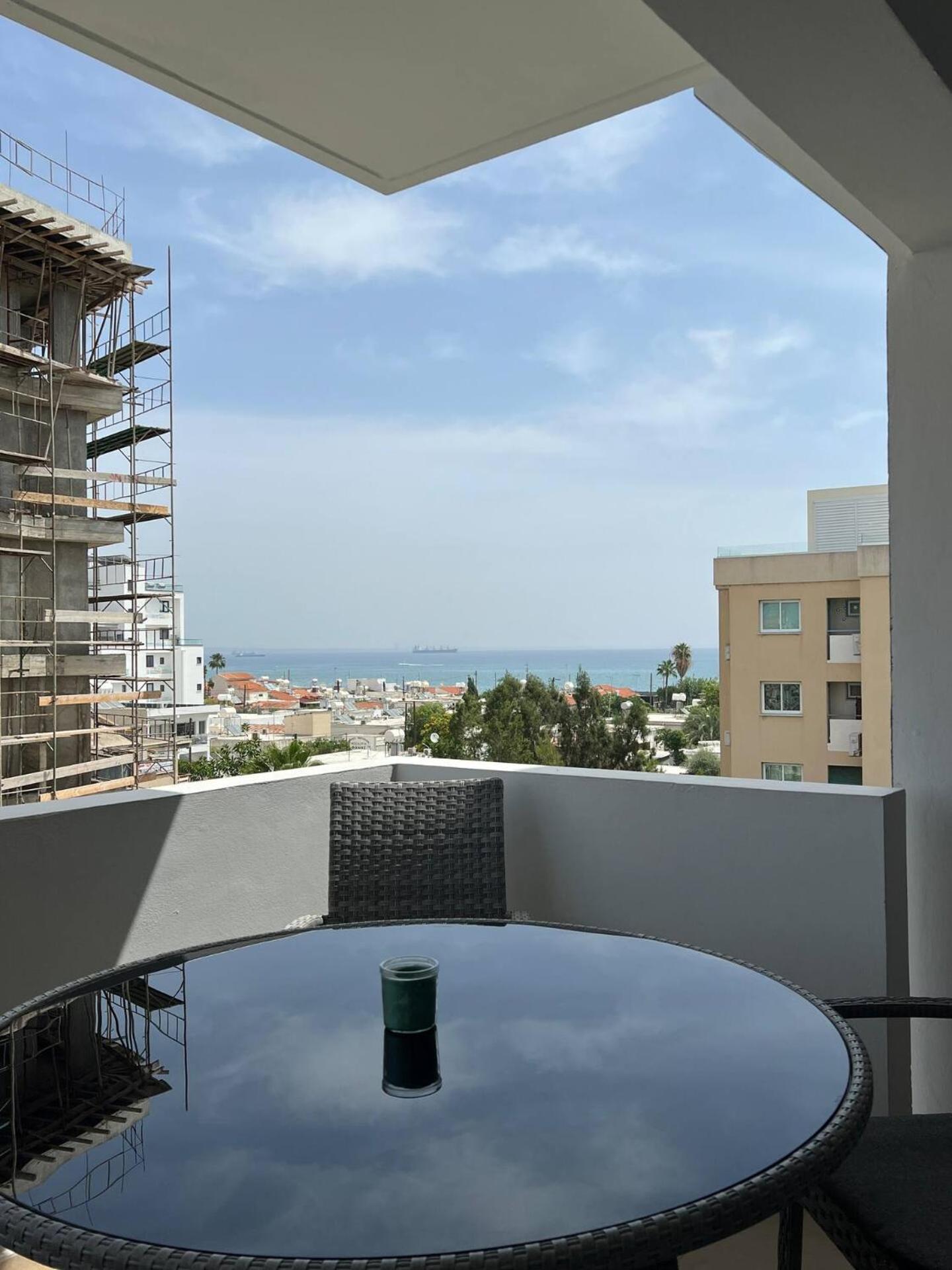 Superb Seaview Flat, Prime Area