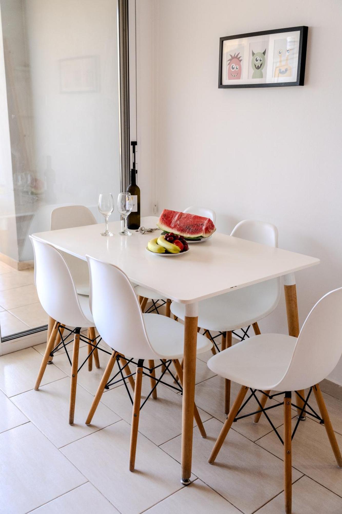 Apartment Athina Mackenzie 2 Bedroom Flat With Pool