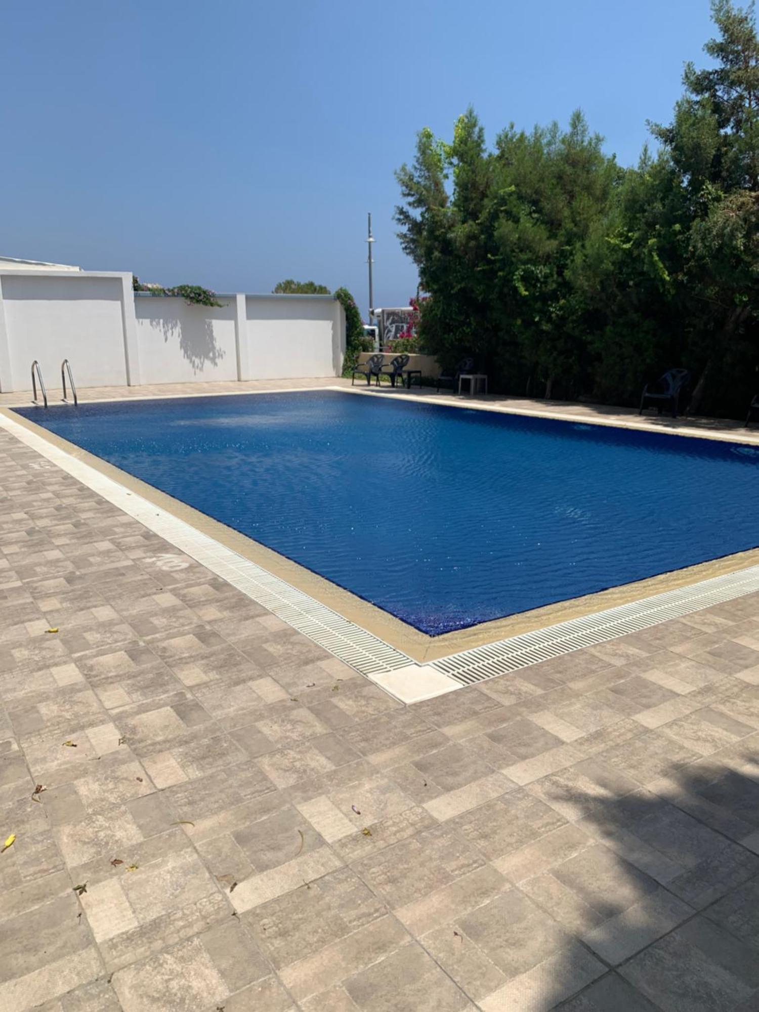 Piale Palms Makenzie Front Apartment, Larnaca