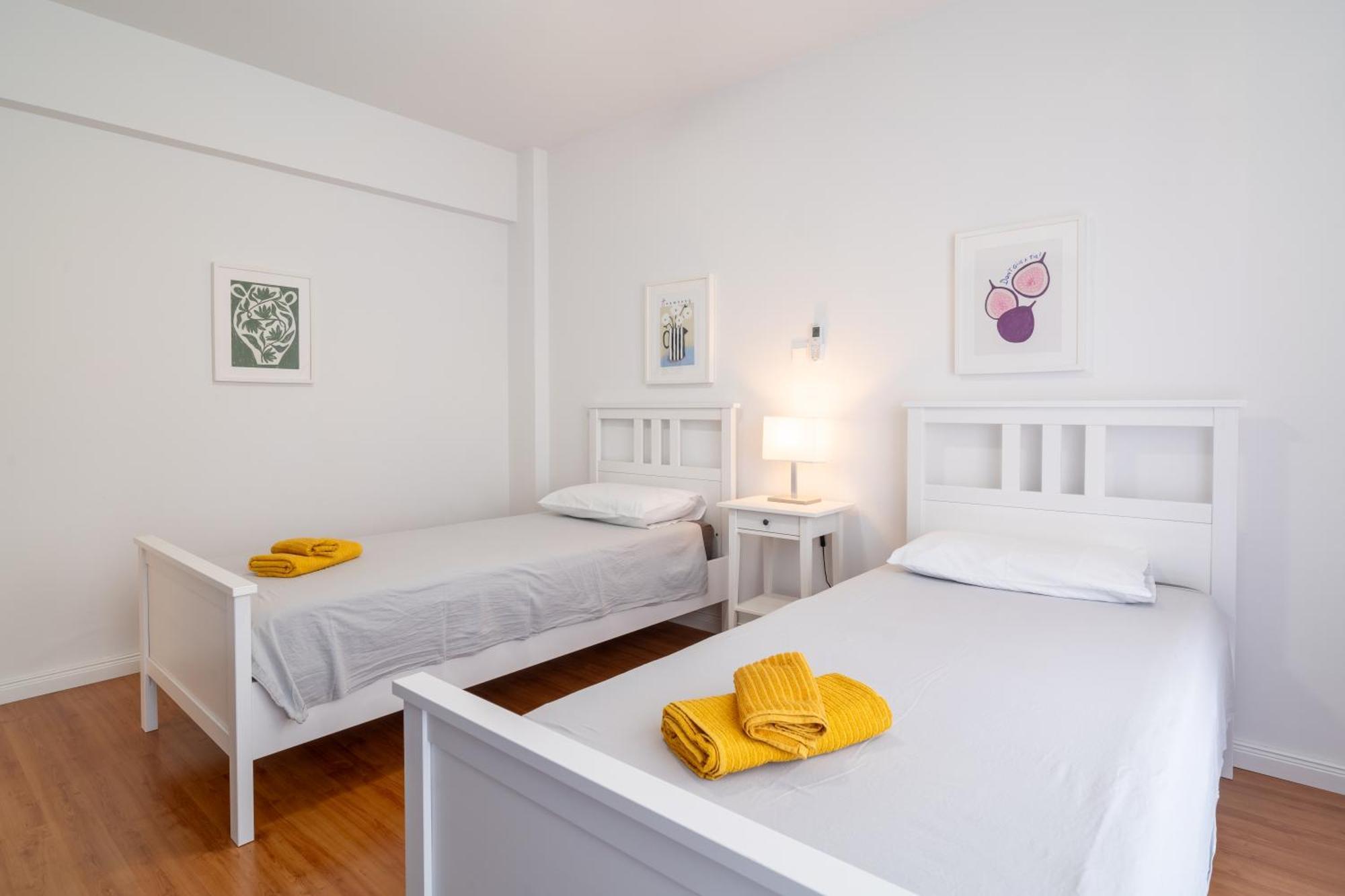 Finikoudes 3 Bedroom Seaview Flat Apartment Larnaca