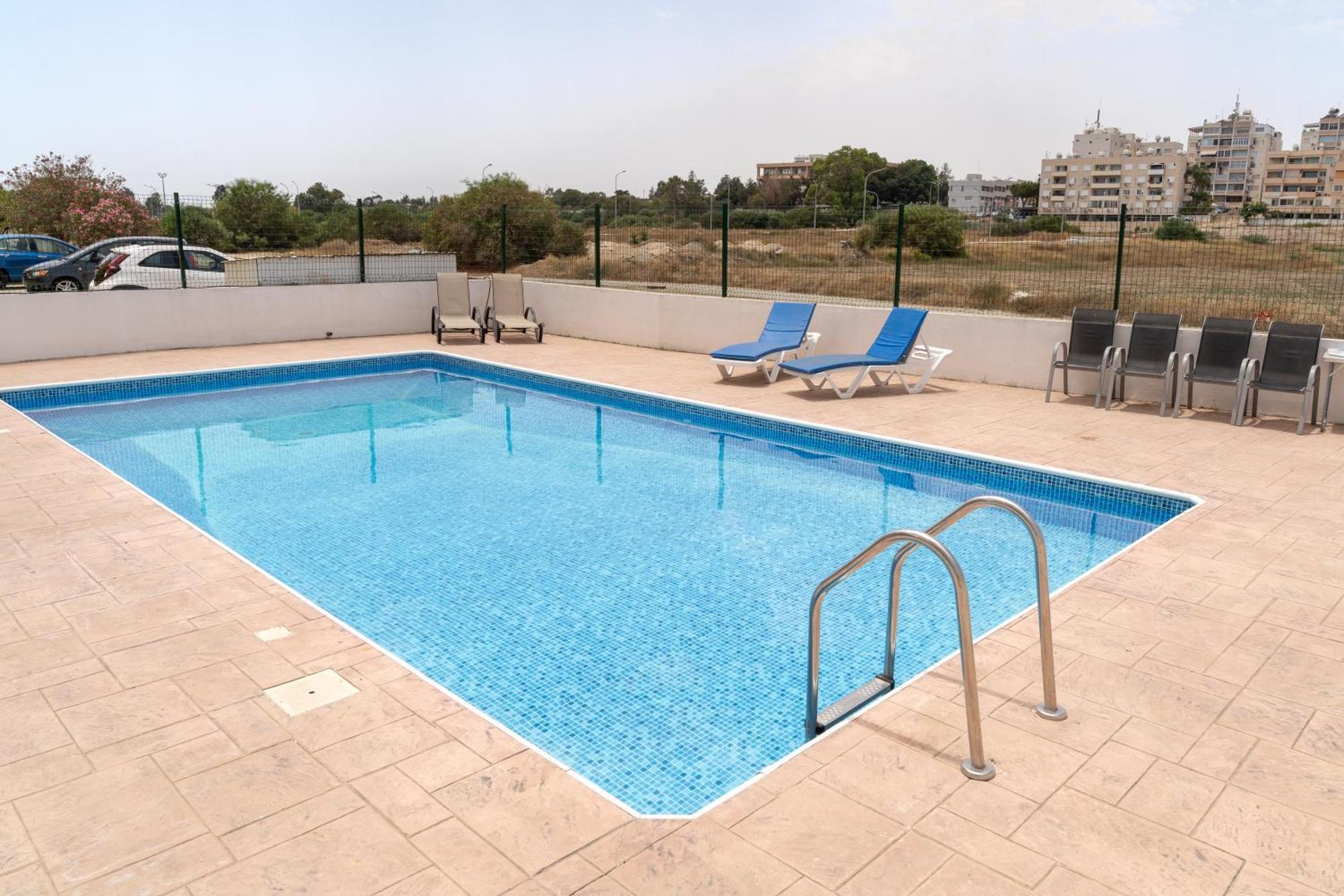 Apartment Blu Mackenzie 1 Bdr Flat With Pool
