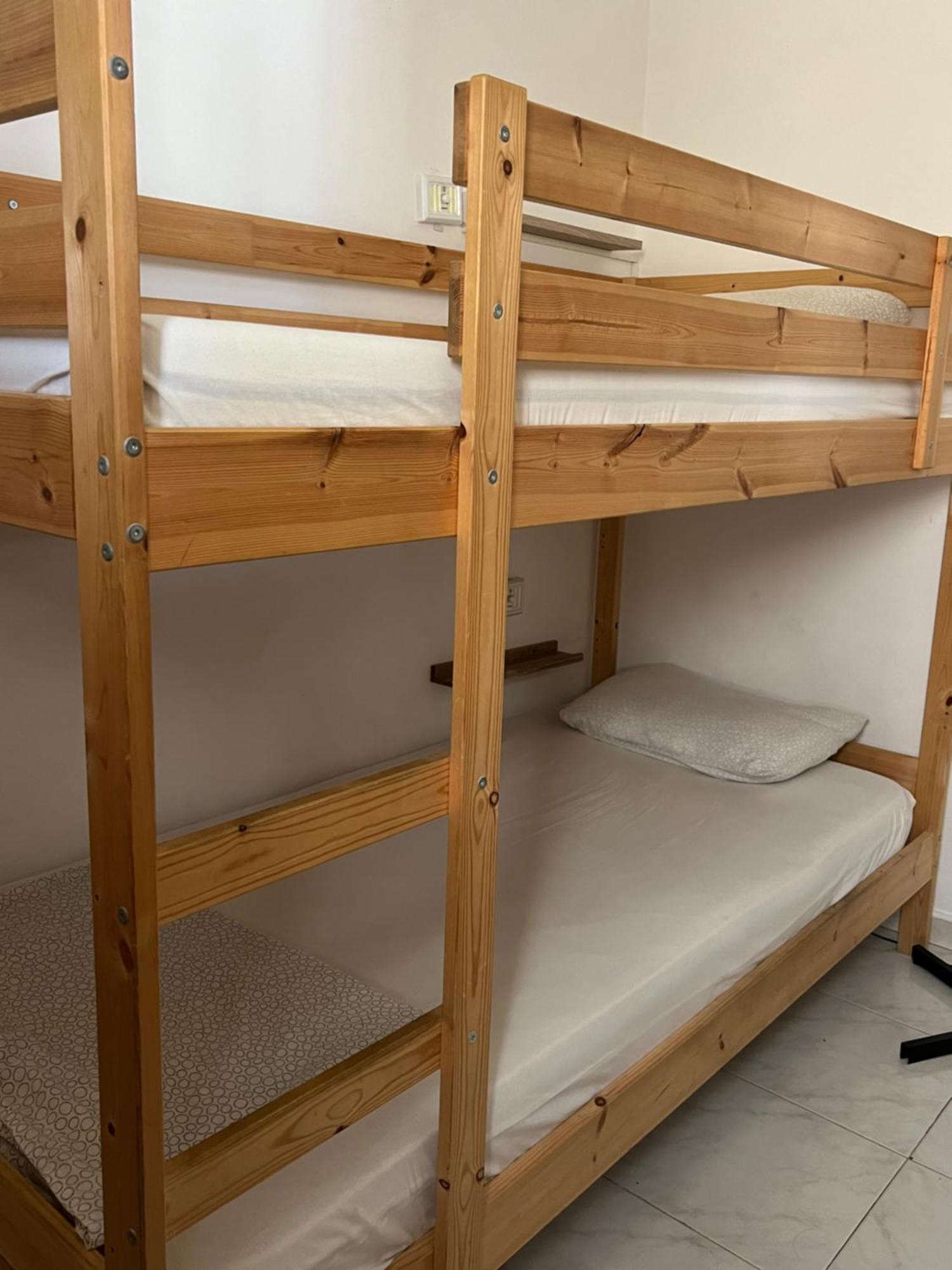 Guest House *