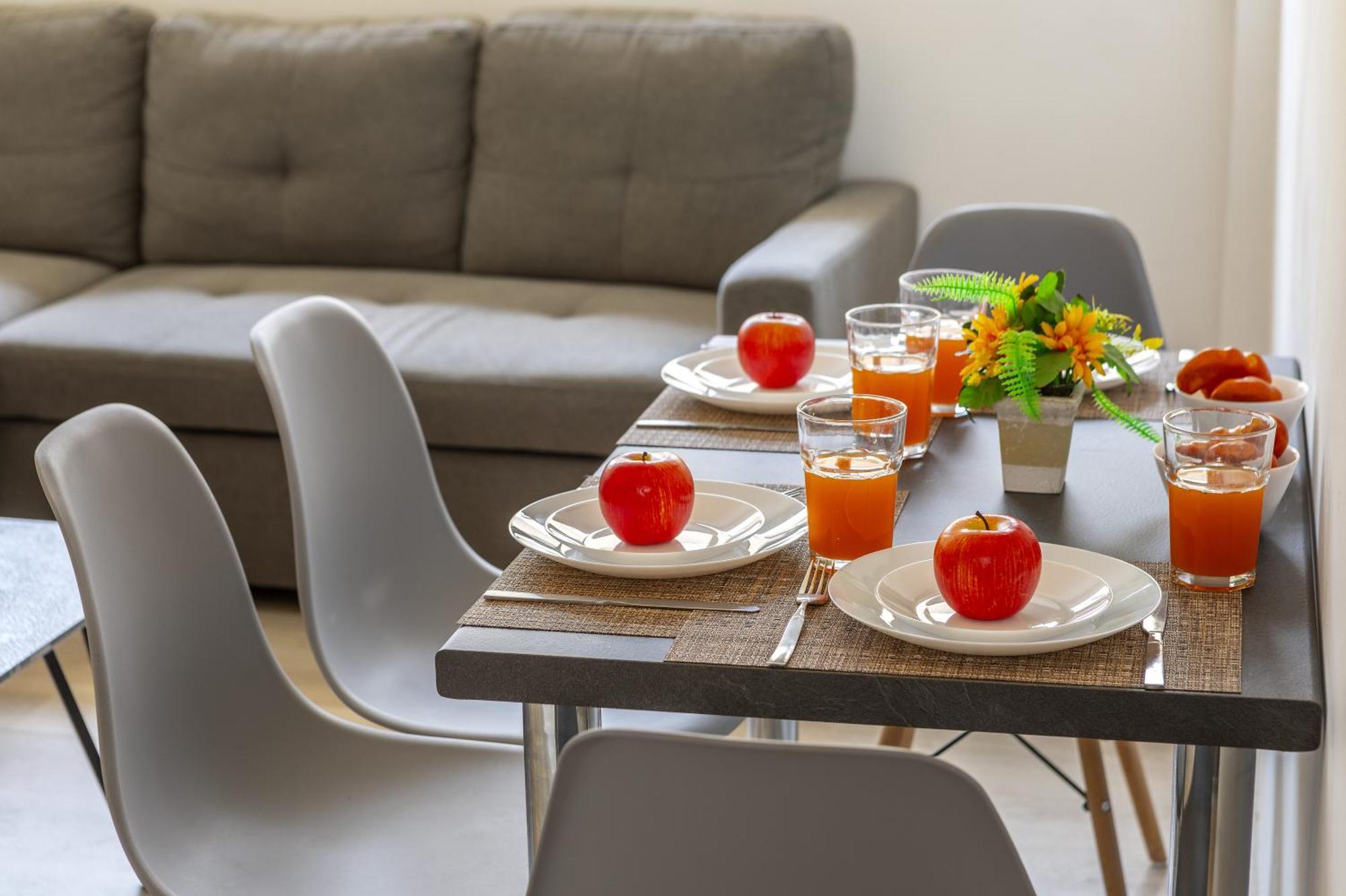 C-premium Apts 100m From And Centre Larnaca