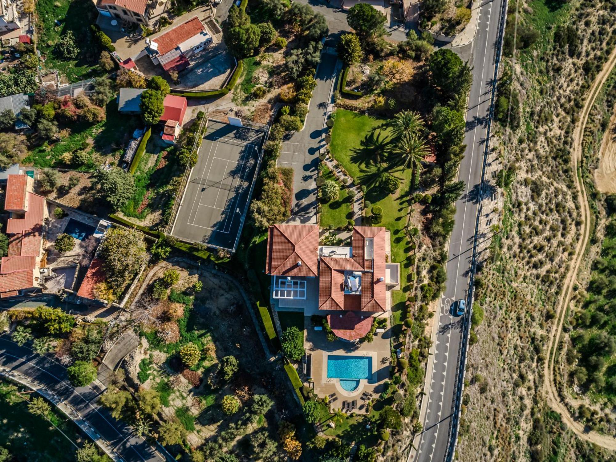 Mountain View 6 Bed Mansion With Private Padel Court, Pool & Gym Pousada Lárnaca