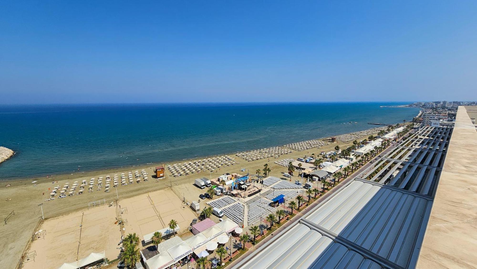 Beachfront Seaview Lux Penthouse Apartment *