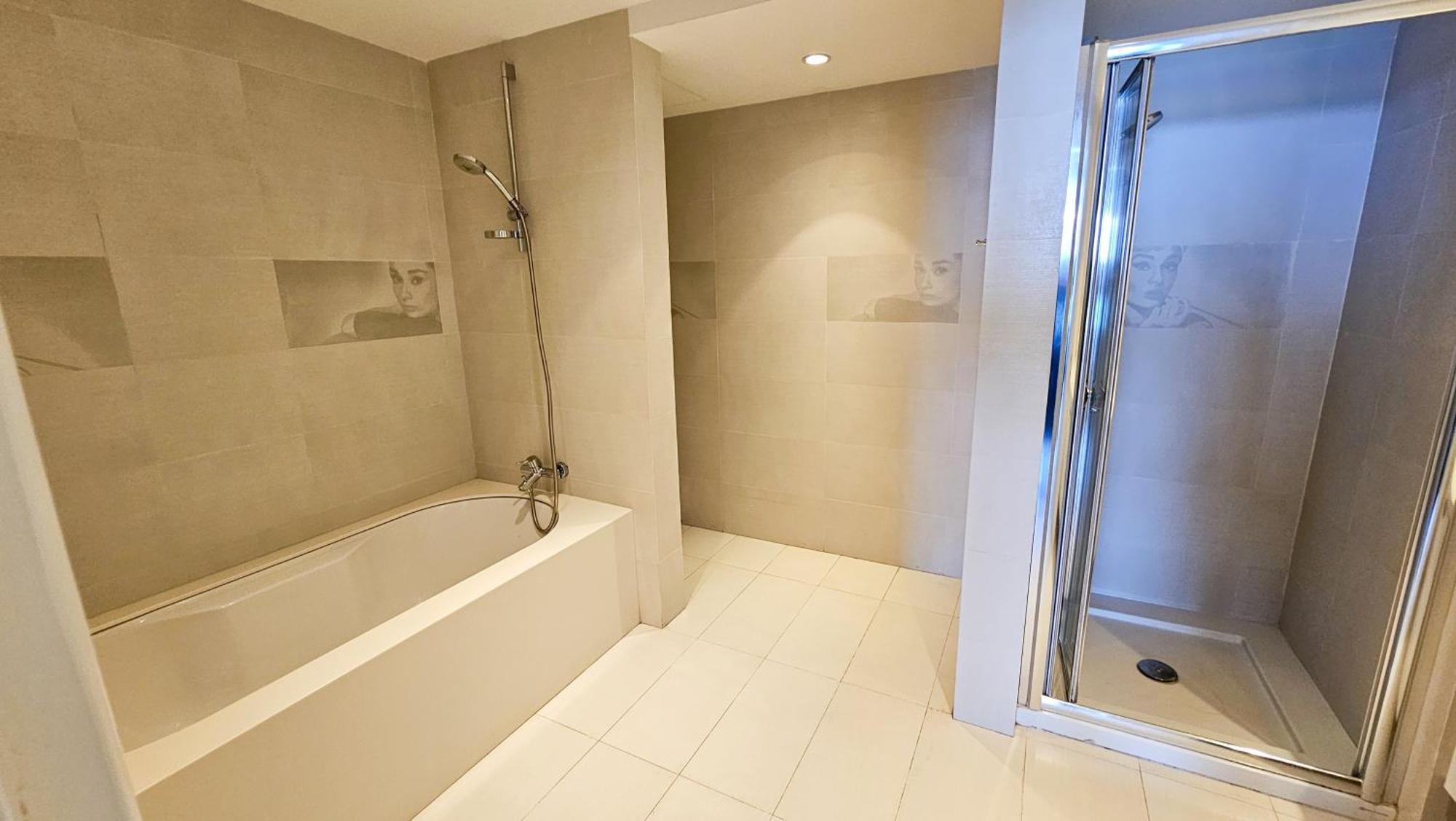 Beachfront Seaview Lux Penthouse Apartment *