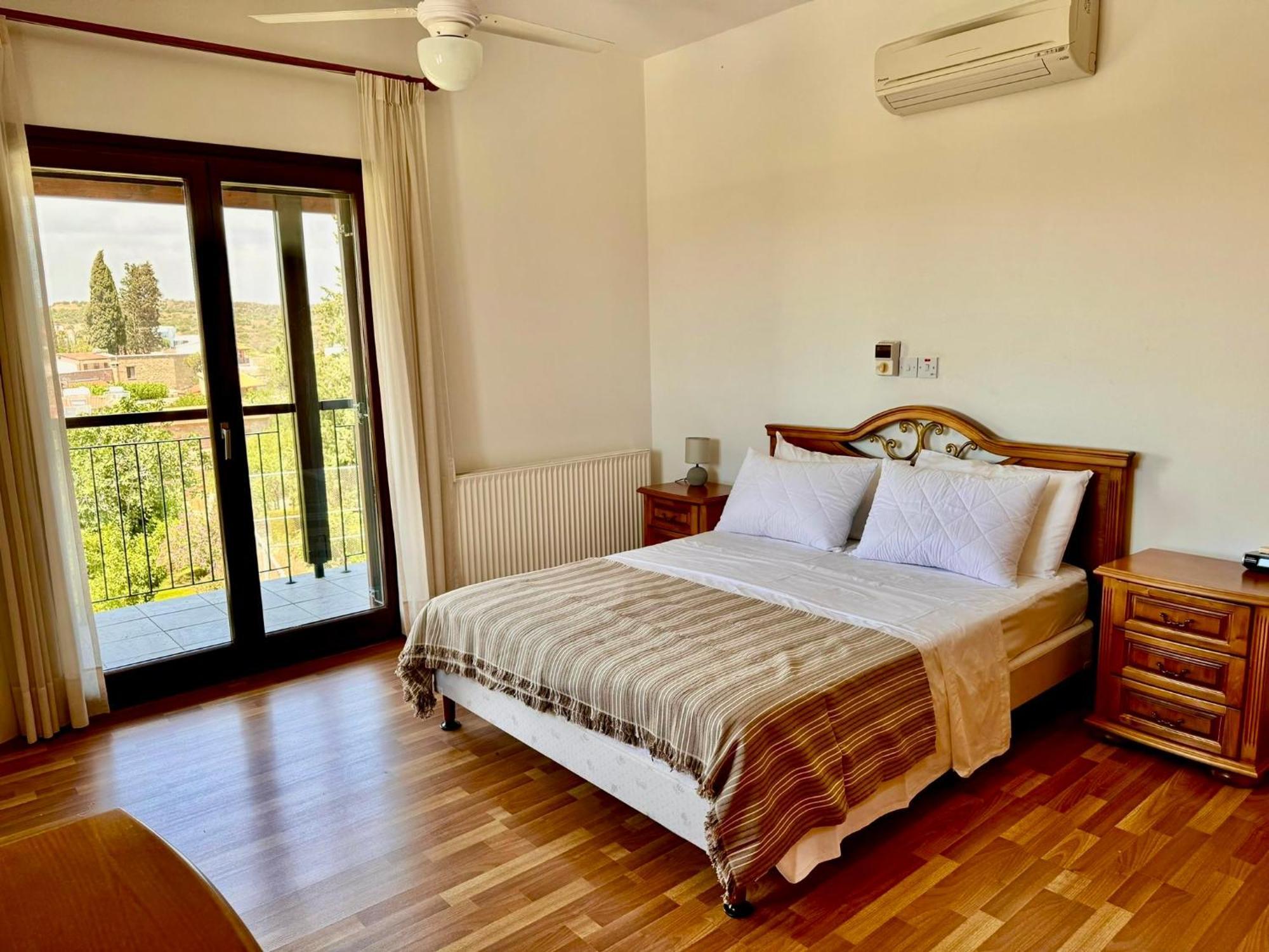 Pousada Mountain View 6 Bed Mansion With Private Padel Court, Pool & Gym *