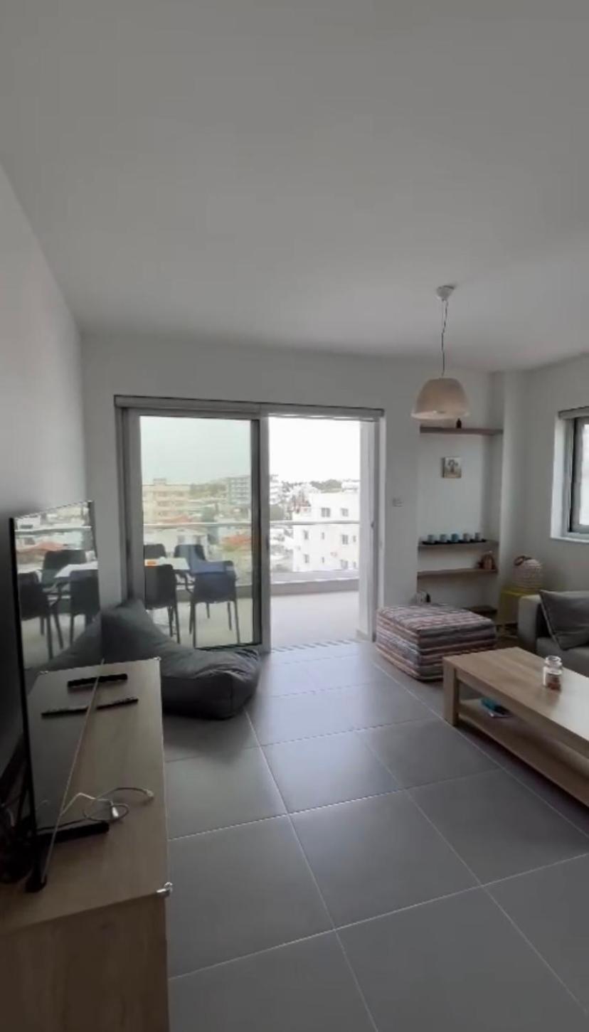 Top Floor Luxury 1bedroom With Sea View In Center