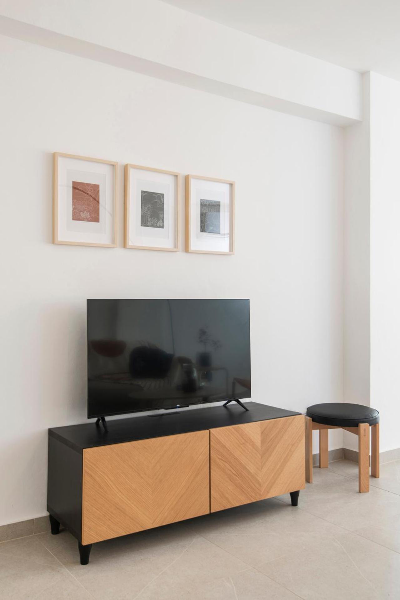 Apartment Amazing Two Bedroom *