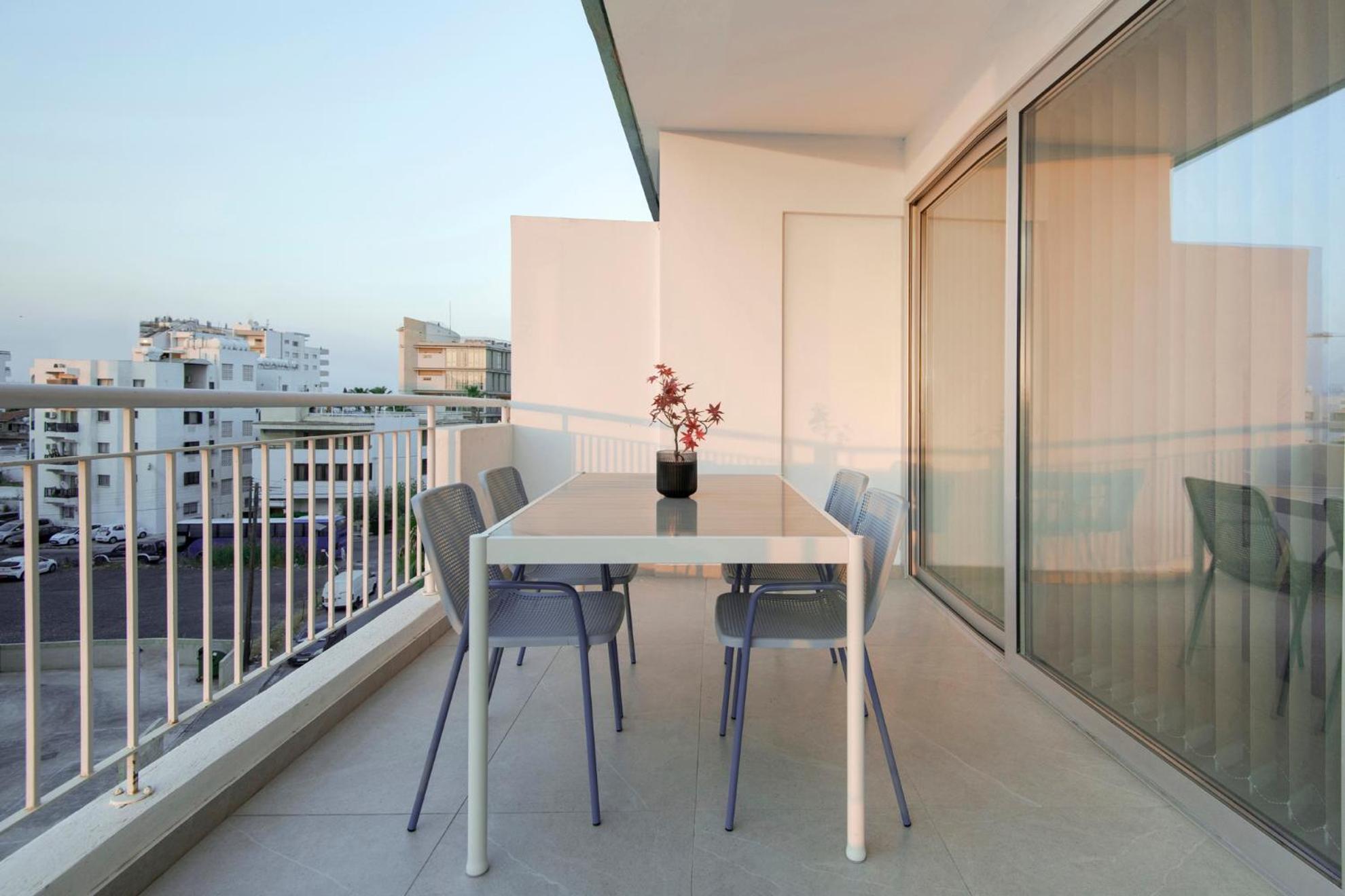 Amazing Two Bedroom