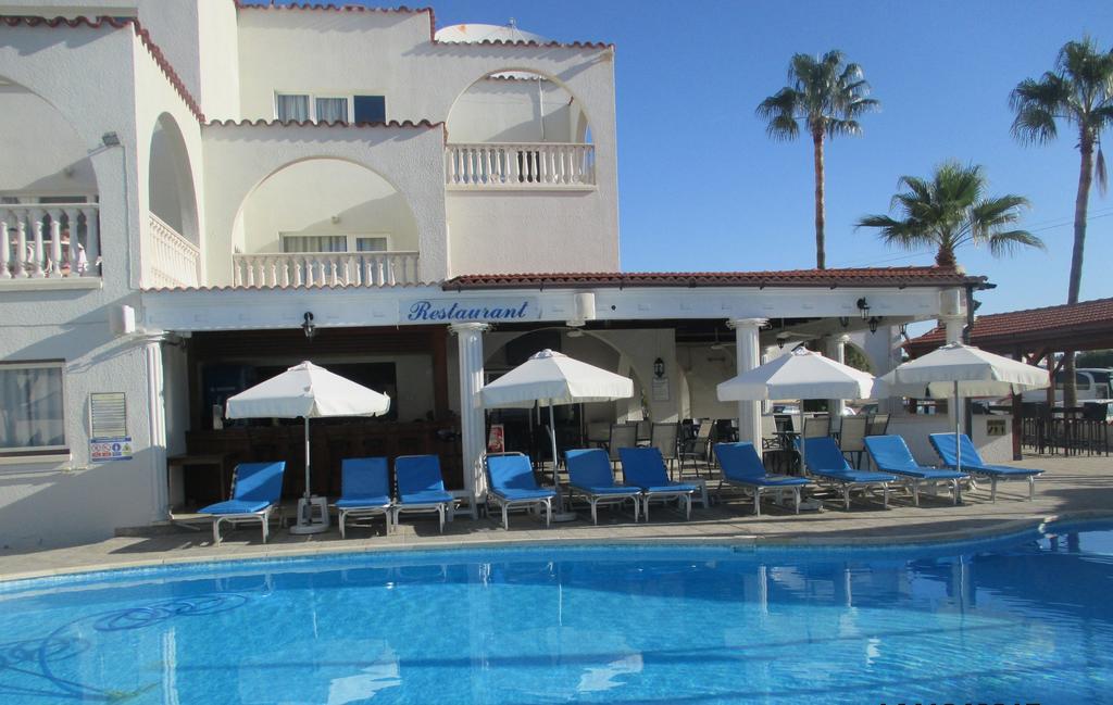 Aparthotel Tsialis 2*