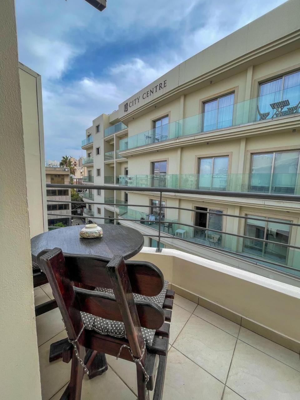 Downtown Apartment