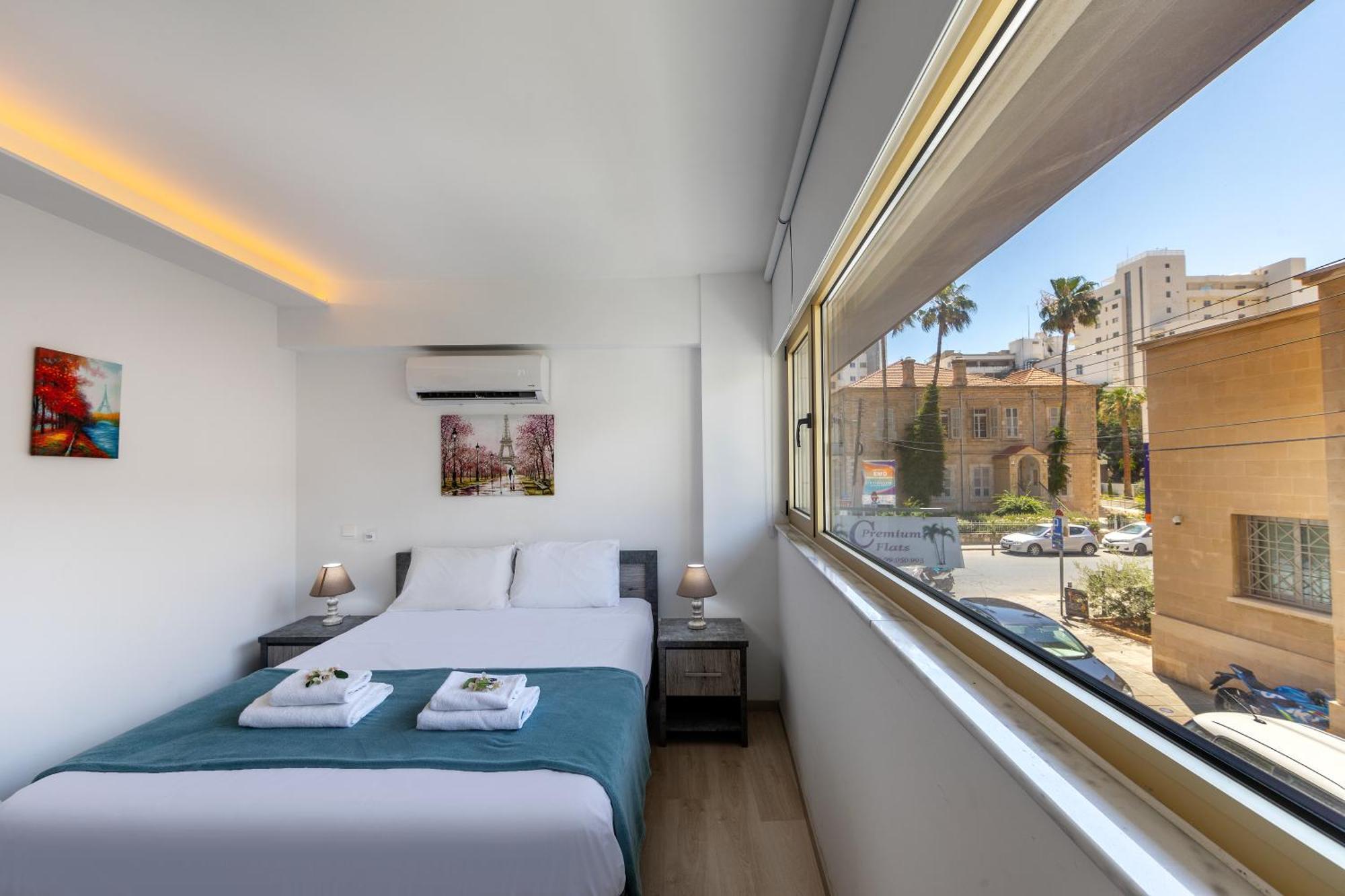 C-premium Apts 100m From And Centre * Larnaca