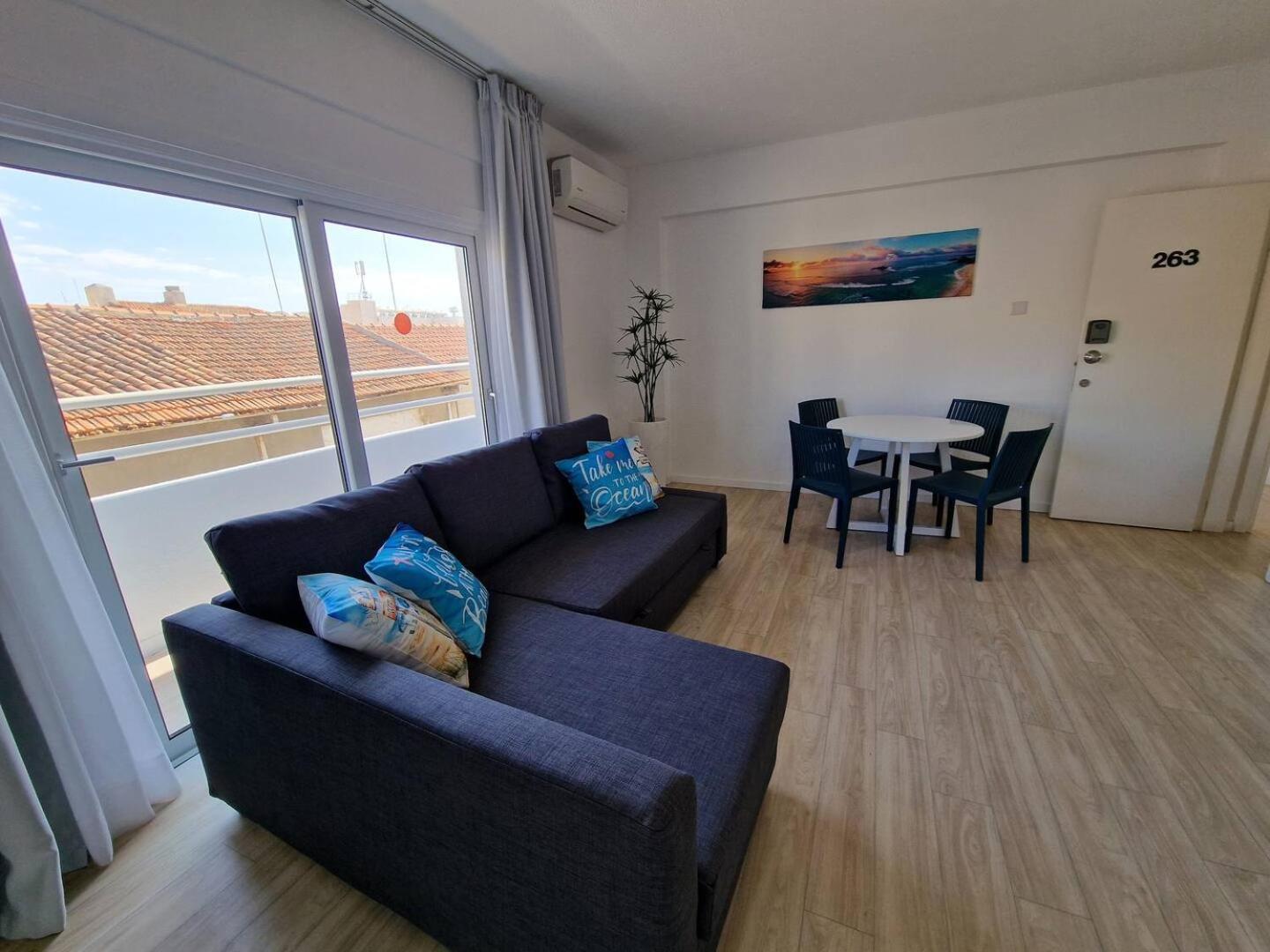 Kitieos Apts 100m From Finikoudes Apartamento Lárnaca
