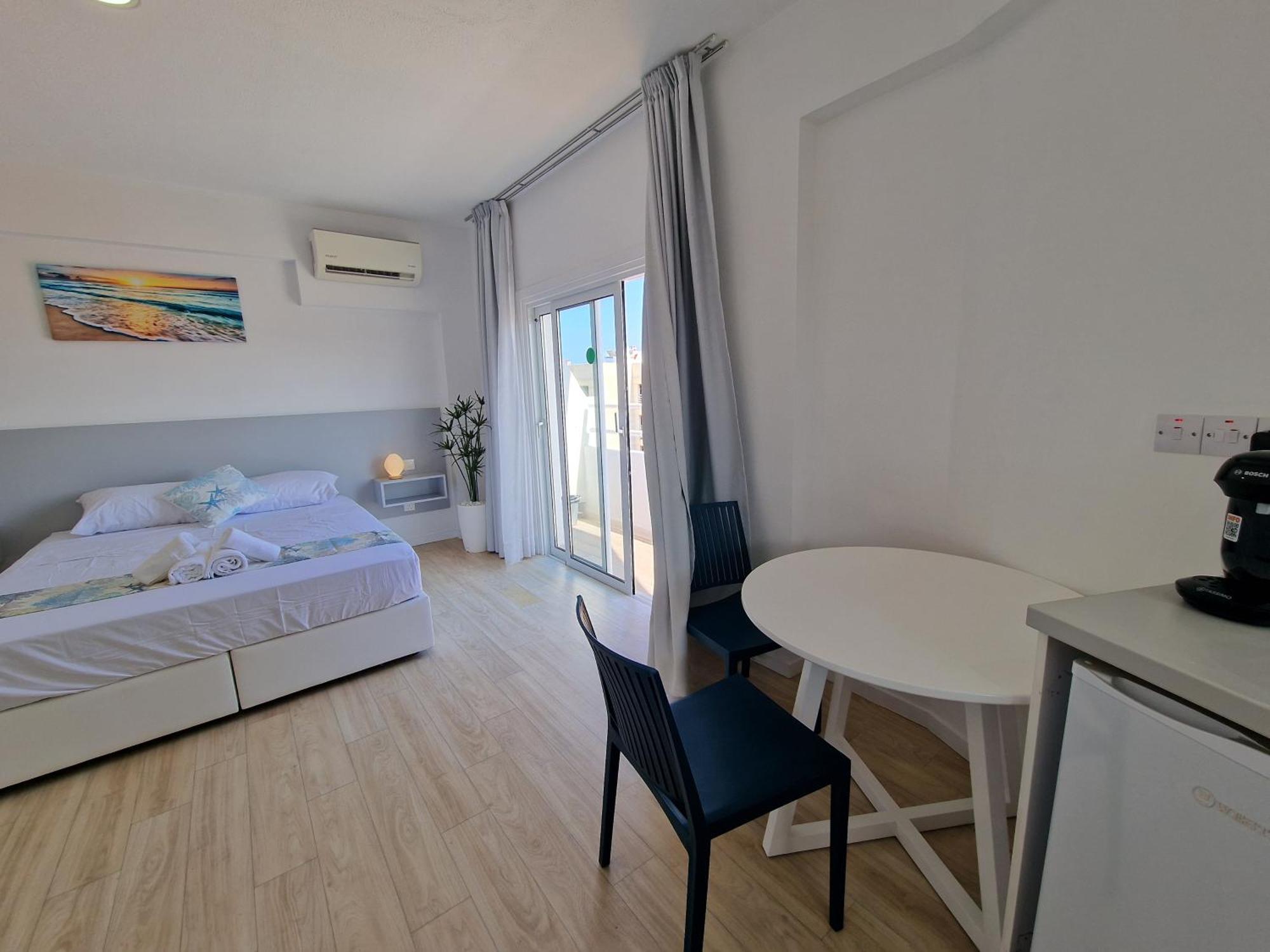 Kitieos Apts 100m From Finikoudes *
