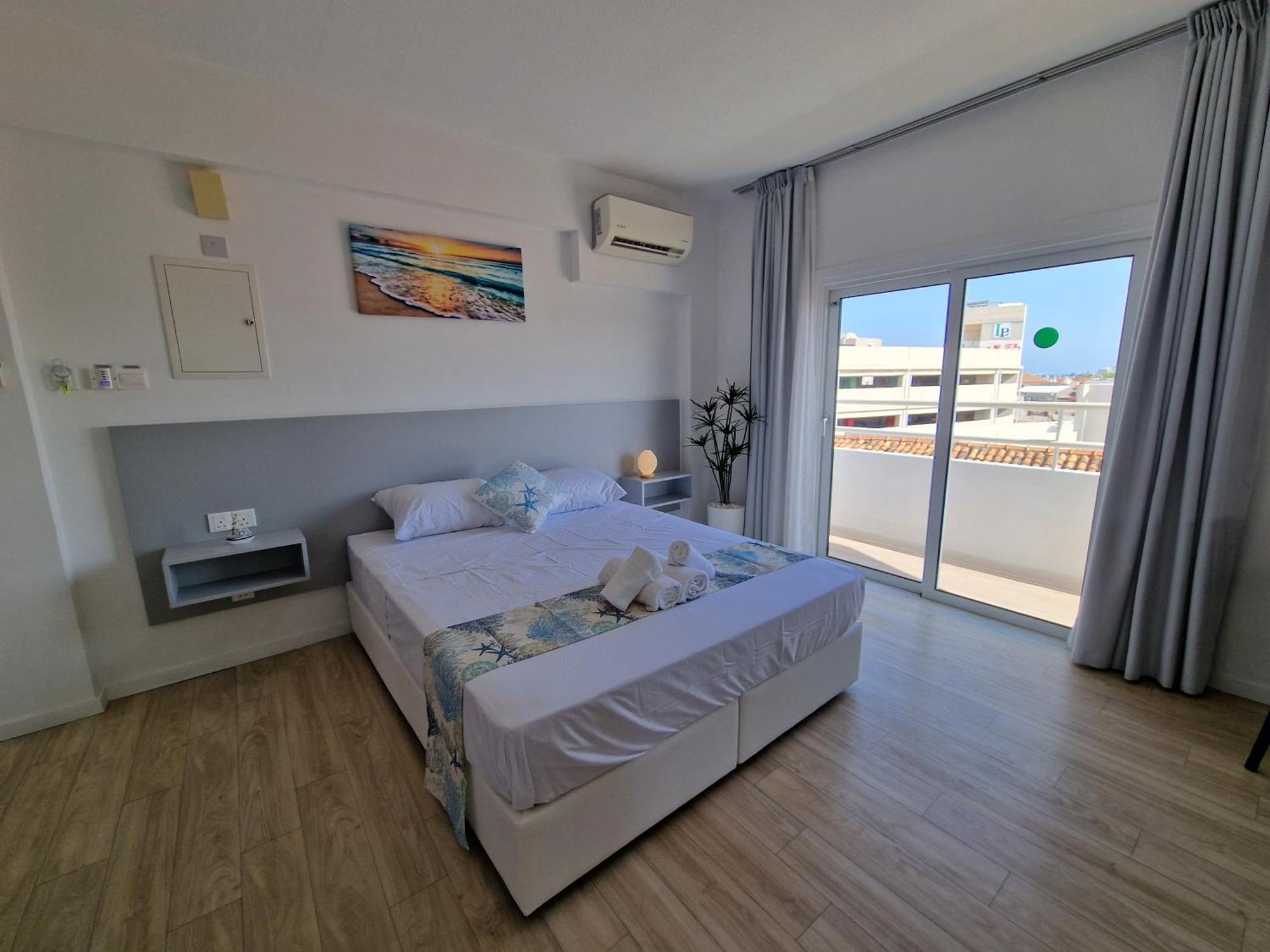 Kitieos Apts 100m From Finikoudes * Lárnaca