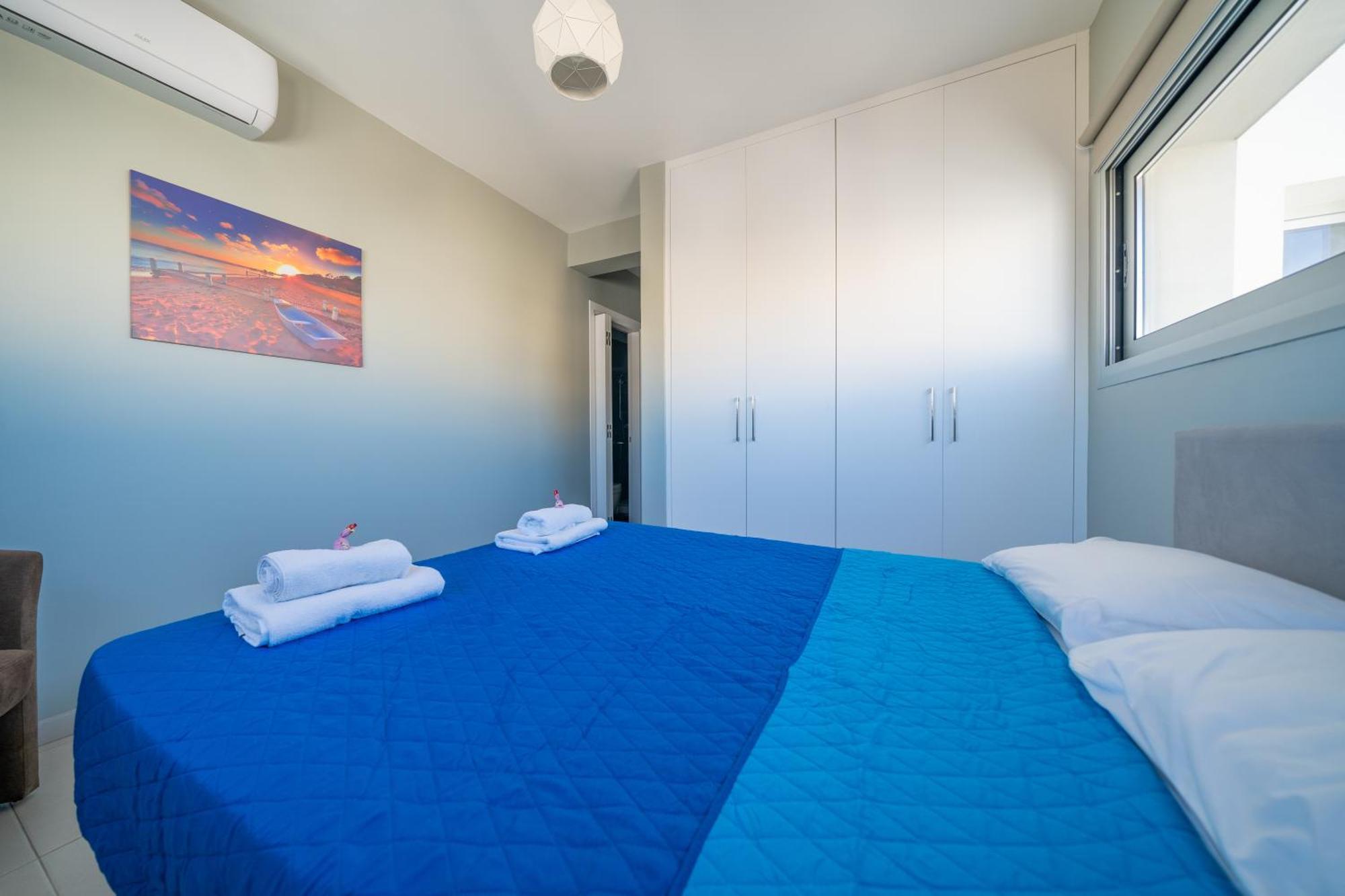 Apartment Majestic Sunset Salt Views 300m From Larnaca