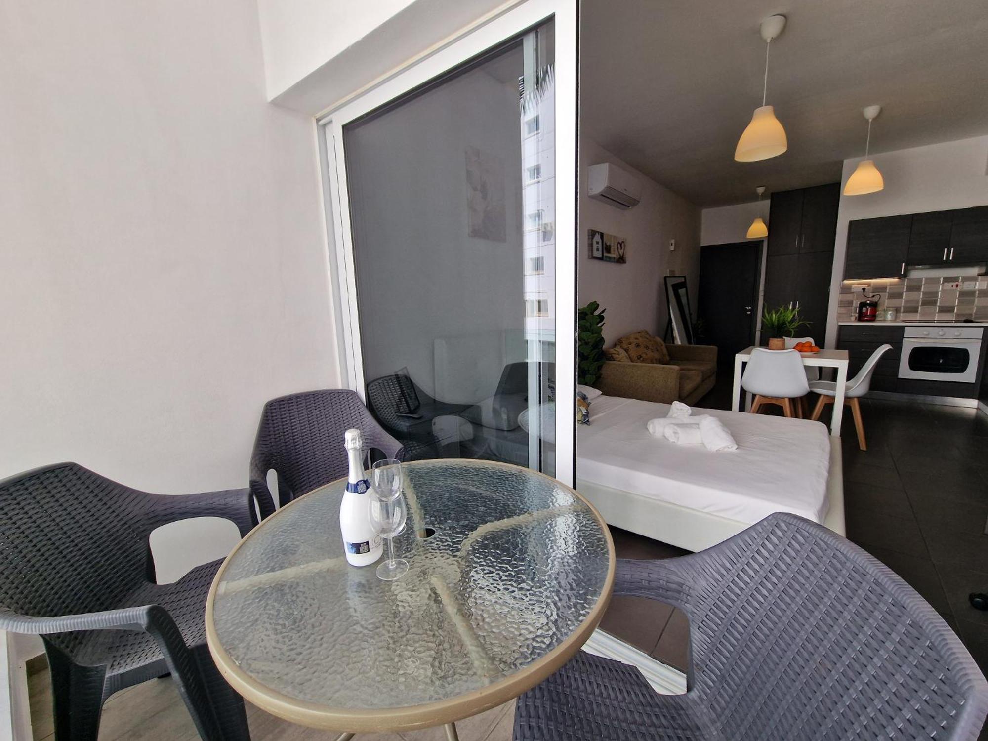 Apartment Tropical Paradise 200m From Finikoudes *