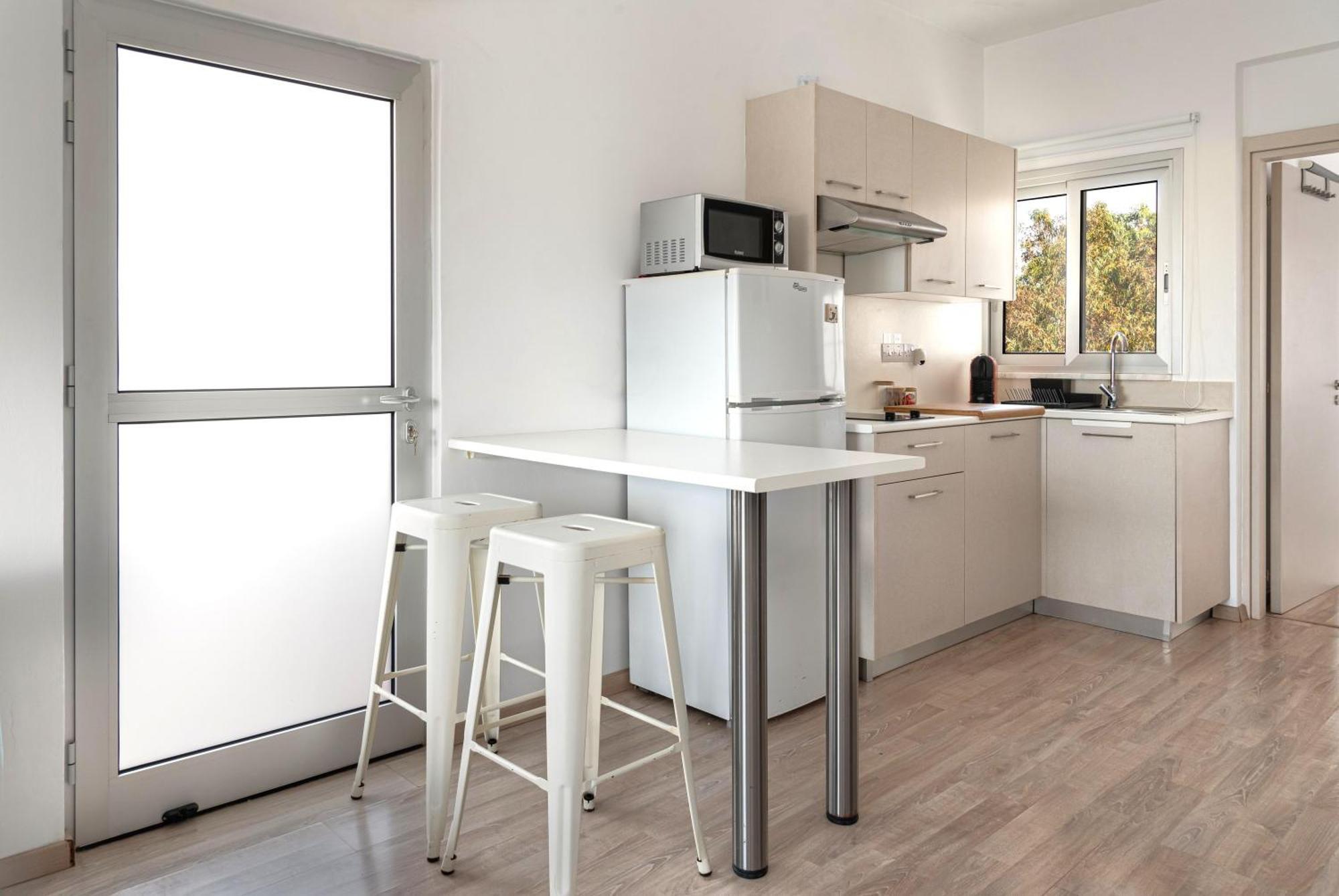 Phaedrus Living Harbour Heights Apartment *