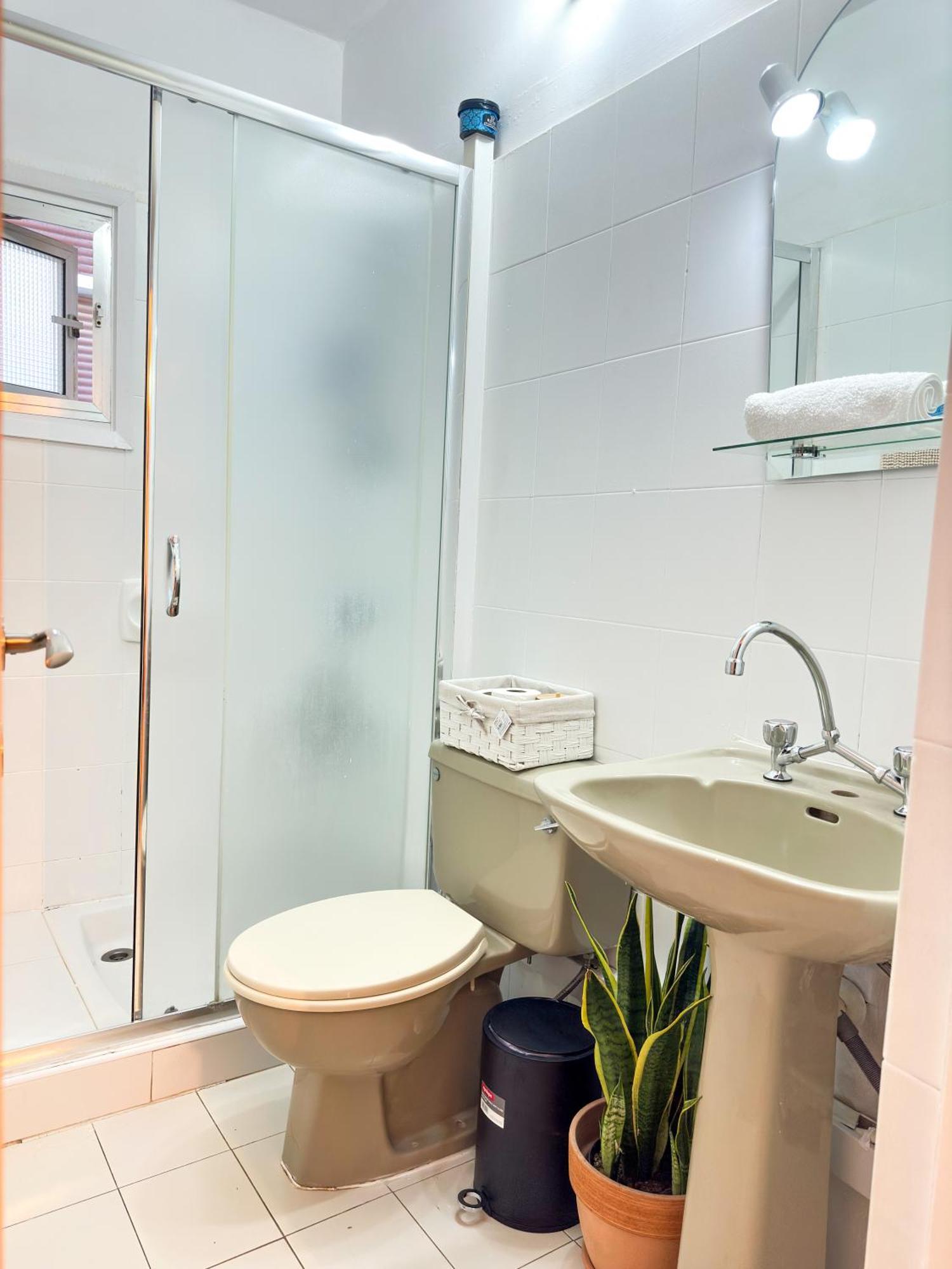 Sea And Breeze 1br Apartamento Lárnaca
