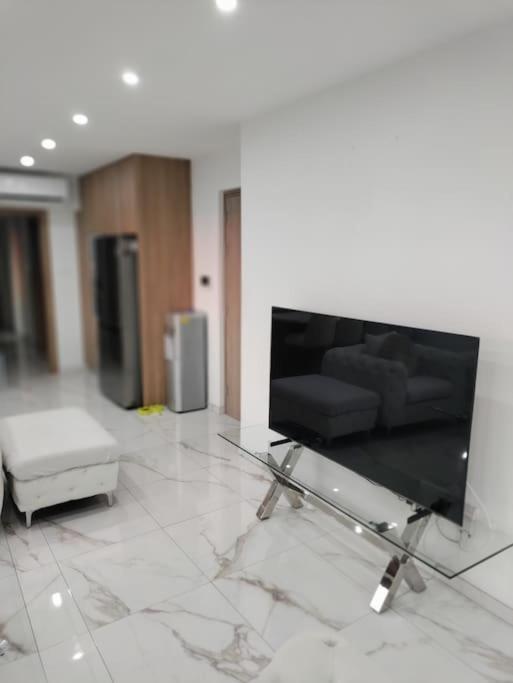 Luxury In 2 Bedroom 1 Balcony *
