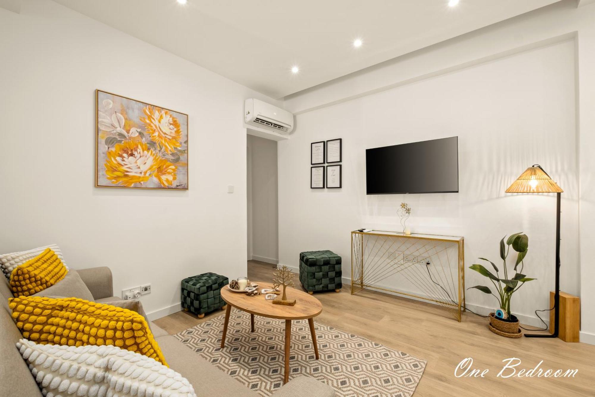 Lazuli Hermes Larnaca