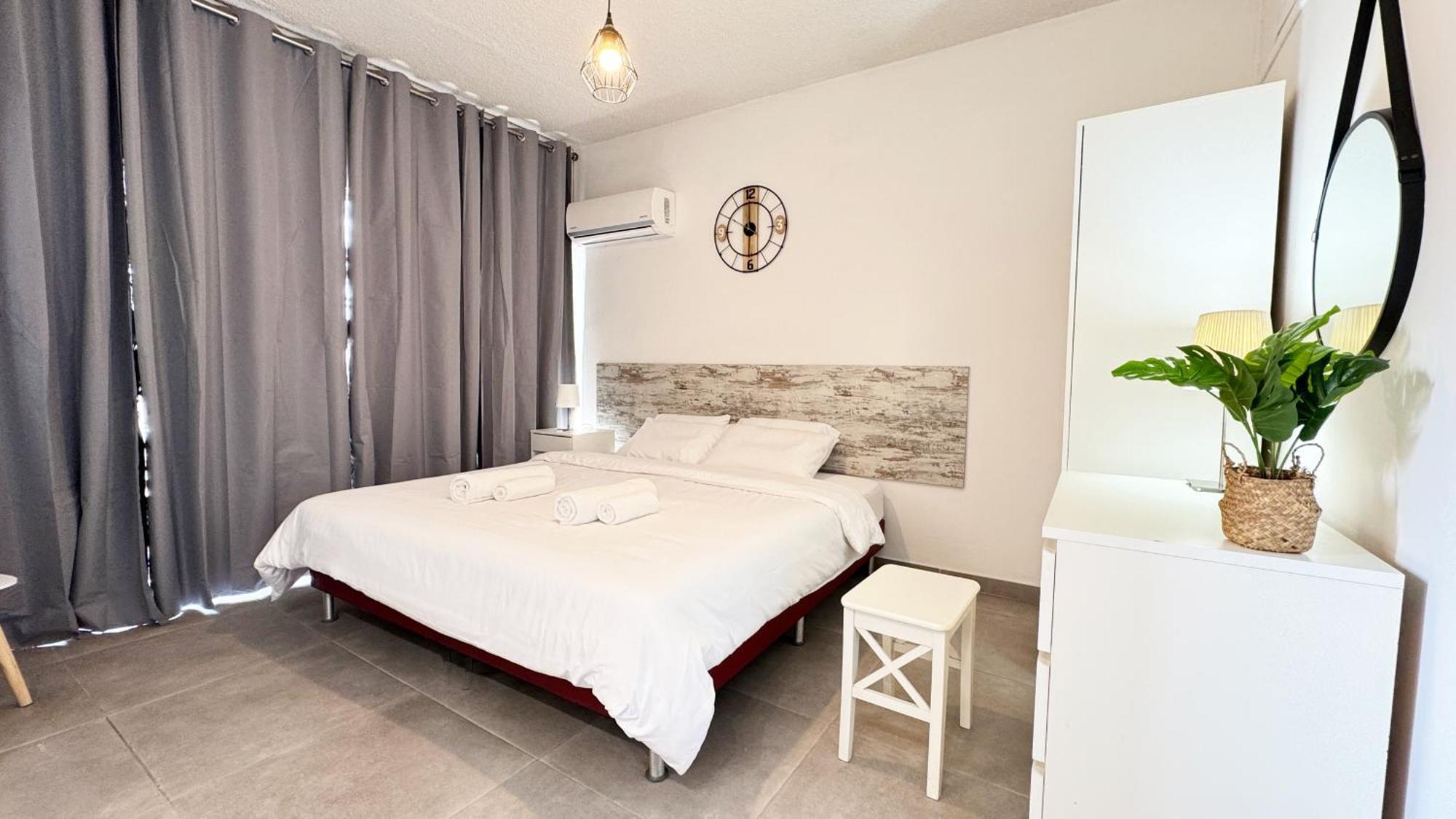 Seaside Makenzie- 50m To Apartment Larnaca