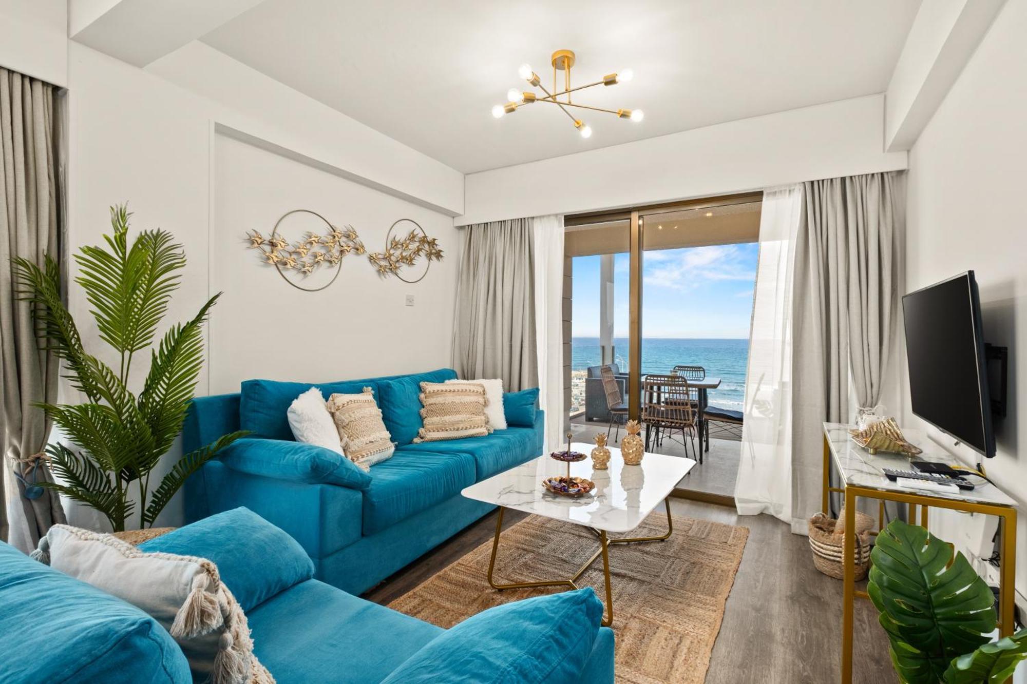 Lazuli Sea View Beachfront Ap 254 Larnaca