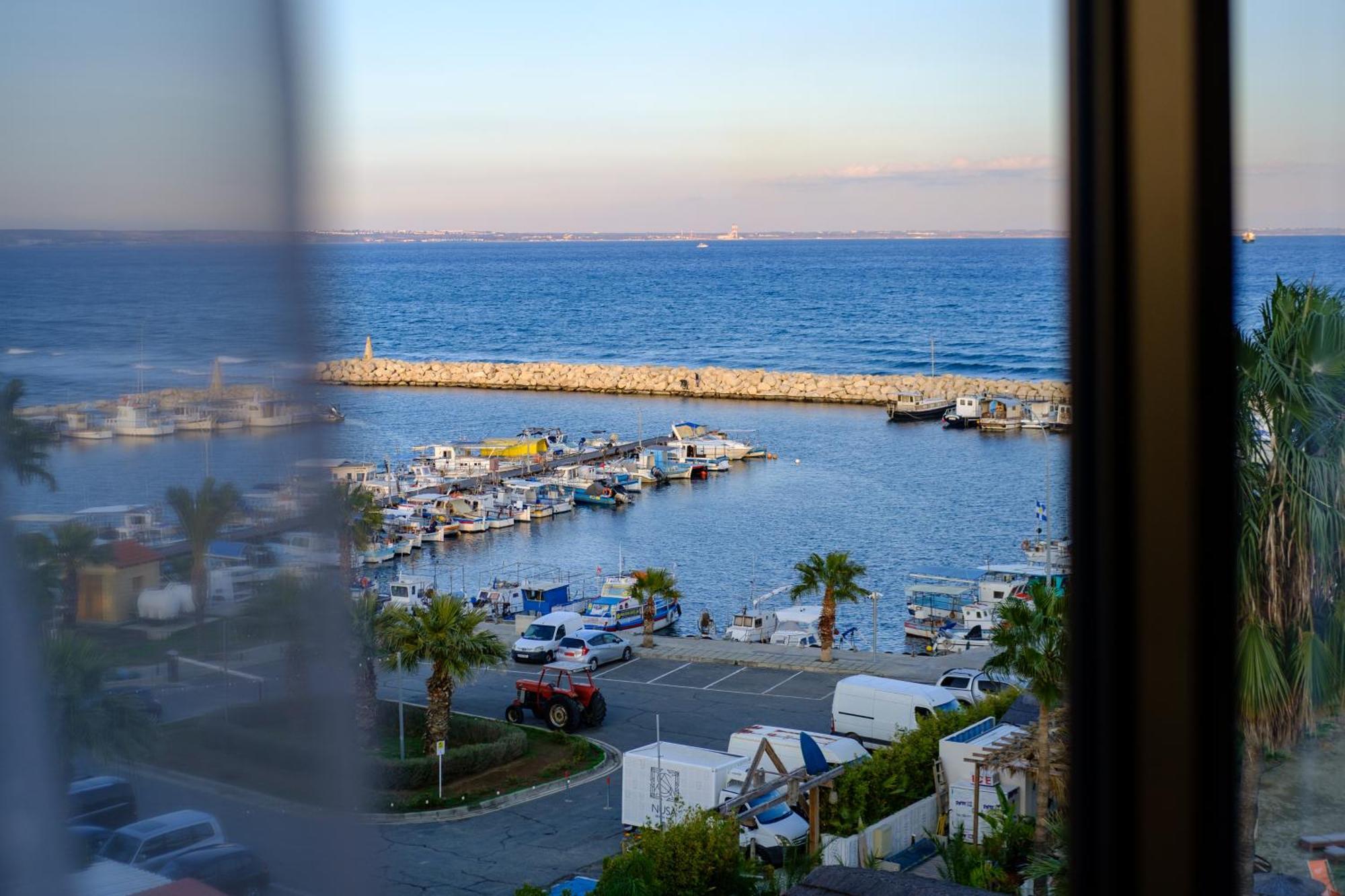 Lazuli Sea View Beachfront Ap 254 Apartment Larnaca