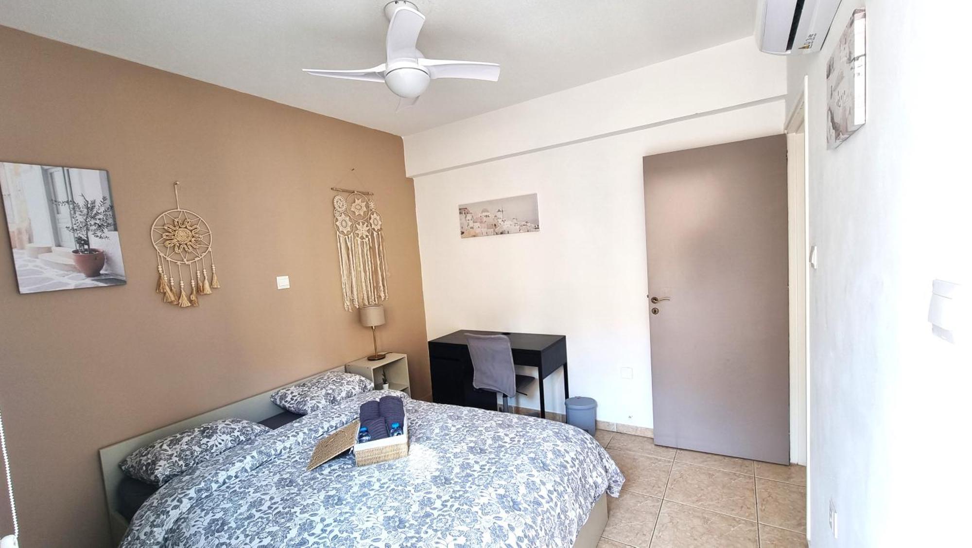 Homestay 5 Min Walk To Beach, Perfect Seaside Escape 3br Shared *
