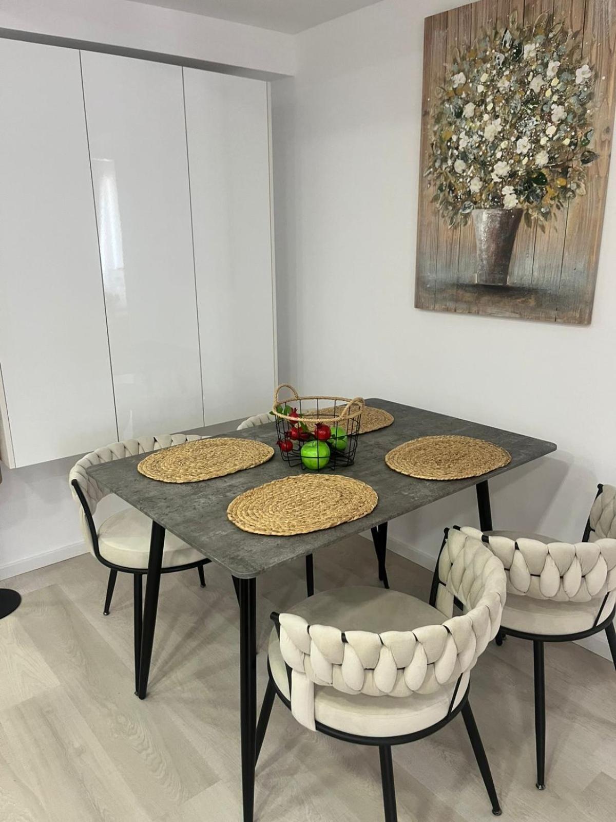 Lazuli Sea View Beachfront Ap 253 Apartment *