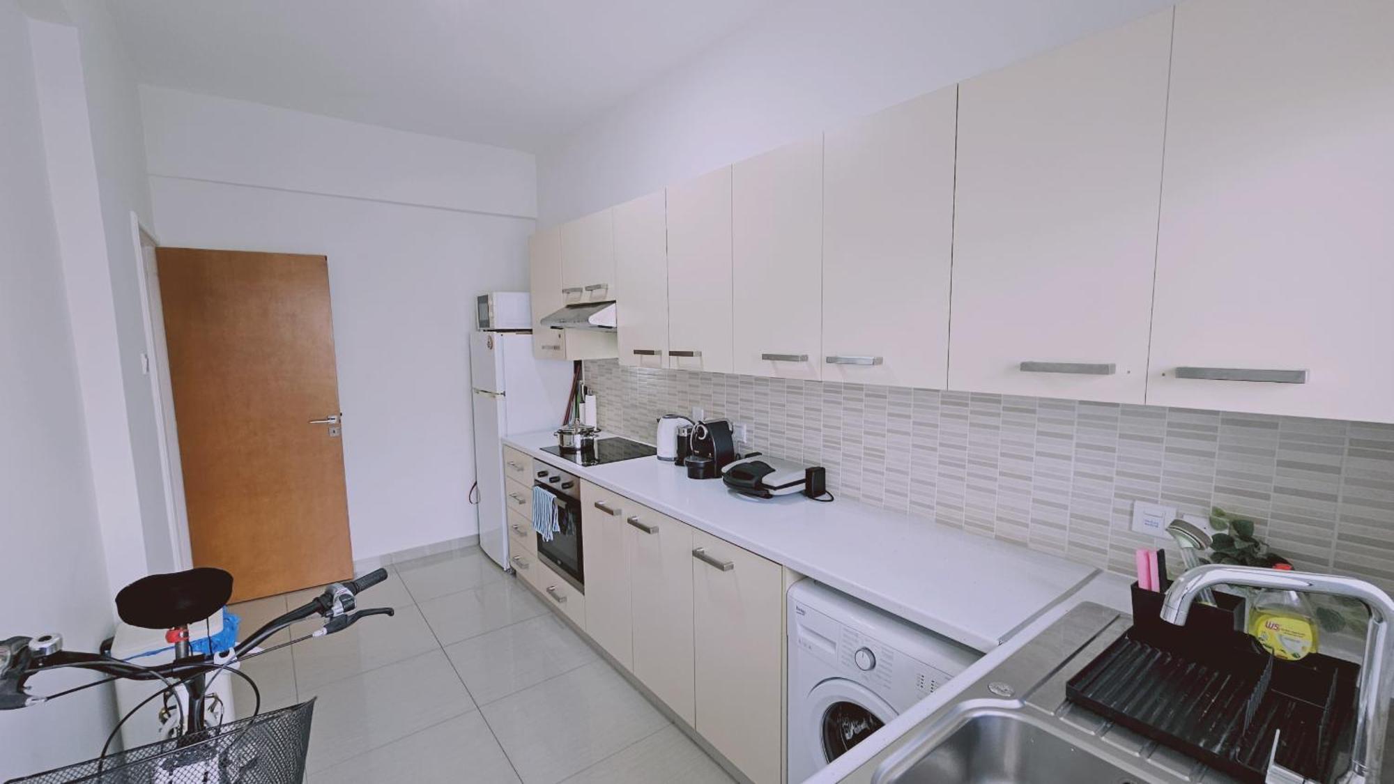 Amphora Apartment *