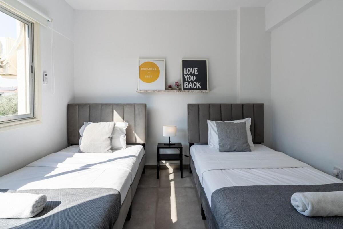 Apartment Liric - 3 Bedroom W Balcony In
