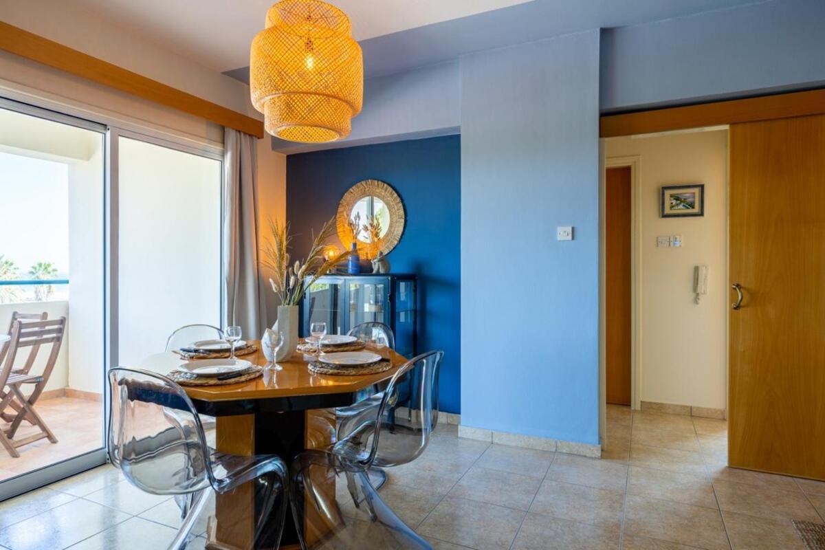Bayview 2-br W Terrace In Apartment Larnaca