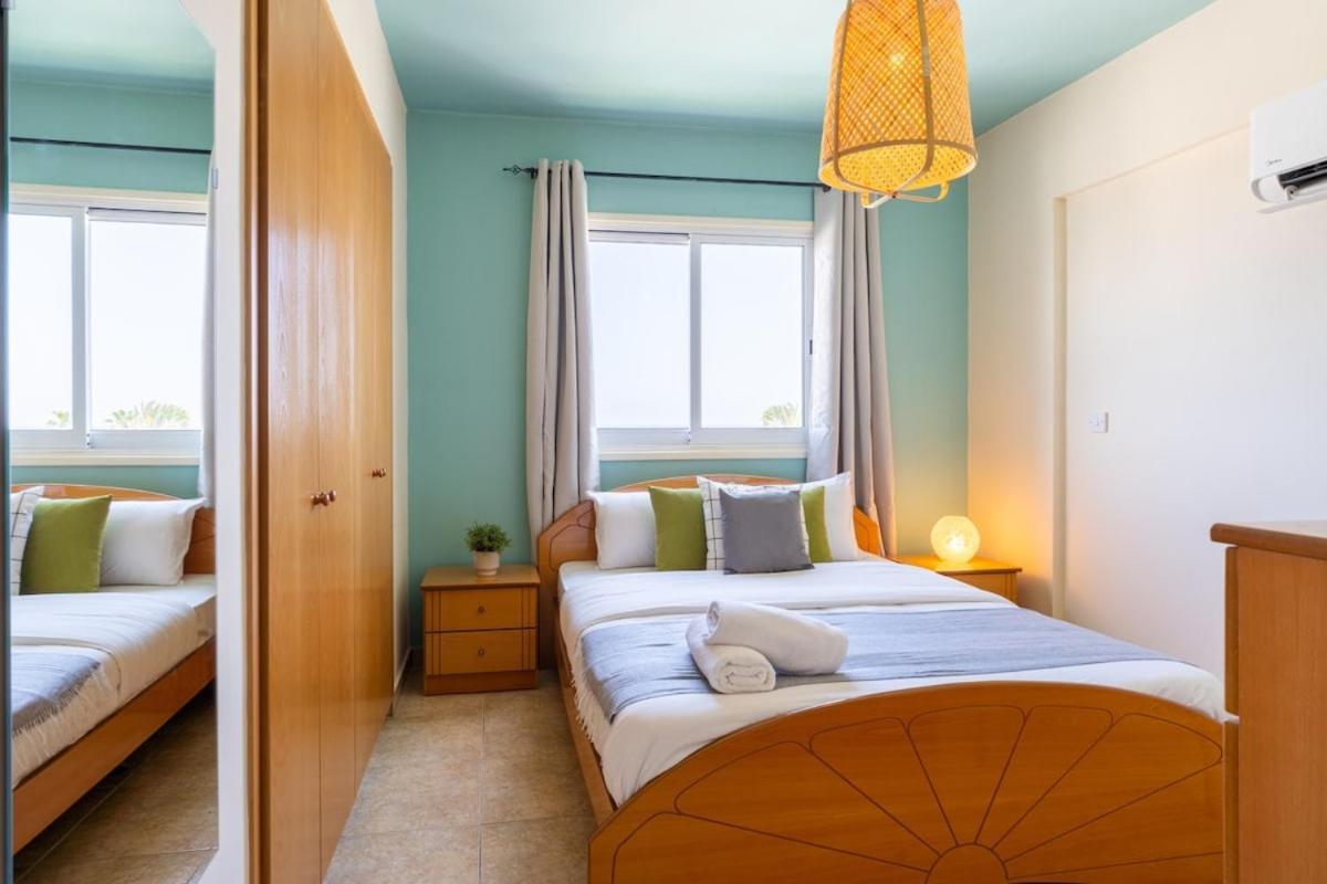 Bayview 2-br W Terrace In *