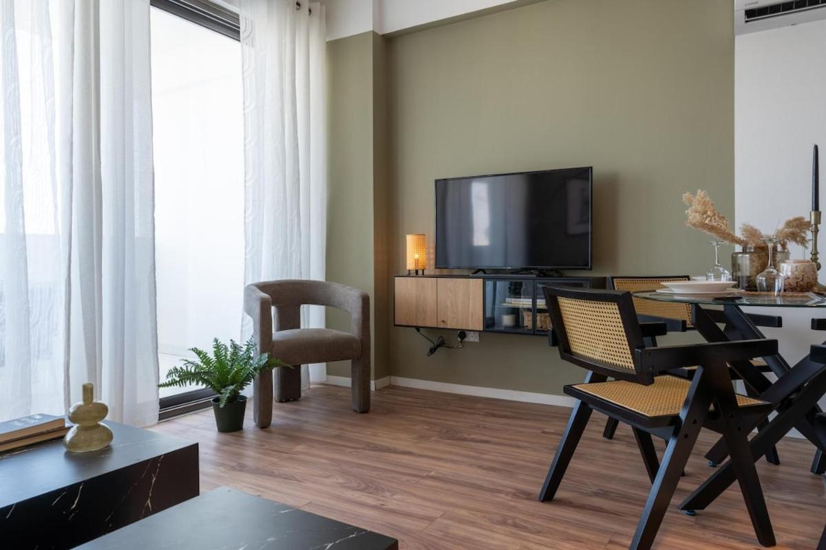 Apartment Luna - Homely W Balcony In Larnaca