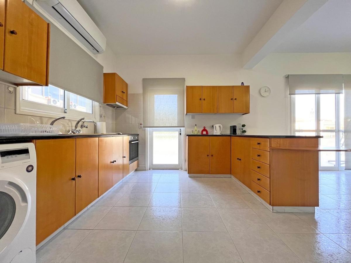 Apartment Albert's Center 101k