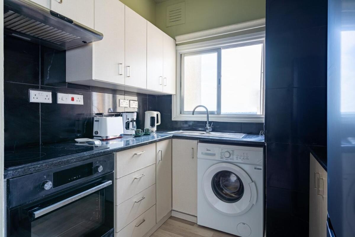 Căn hộ Dune - 1 Bedroom Retreat W Balcony In Mackenzie Larnaca