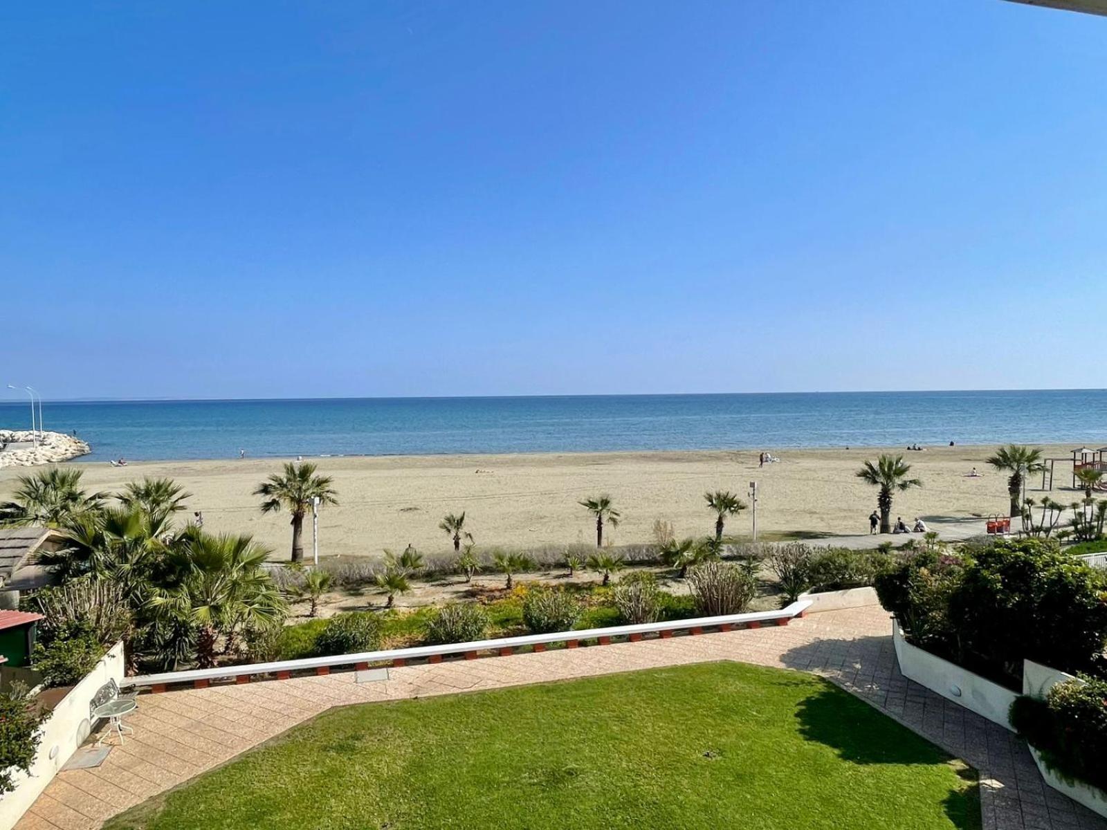 Sea View In Makenzy